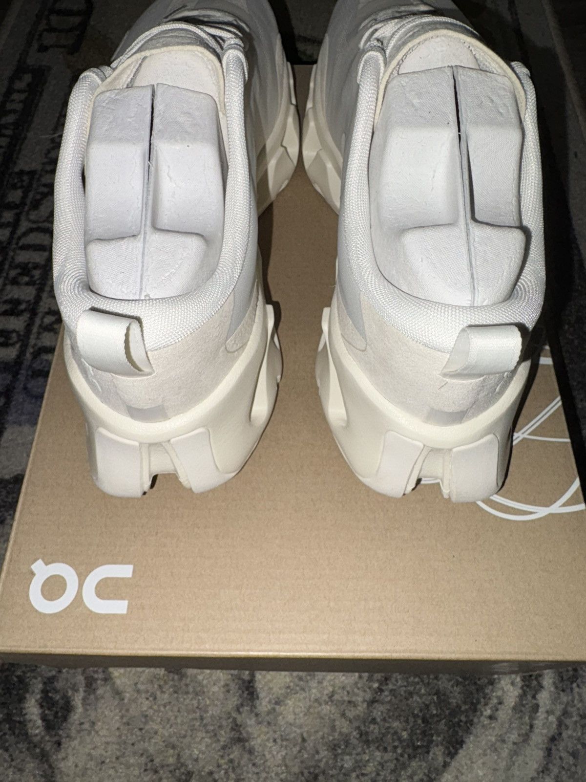 Kith × On On Running K-Tech 1 Kith Tofu (10 Womens) Size US 8.5 / EU 41-42 - 6 Thumbnail