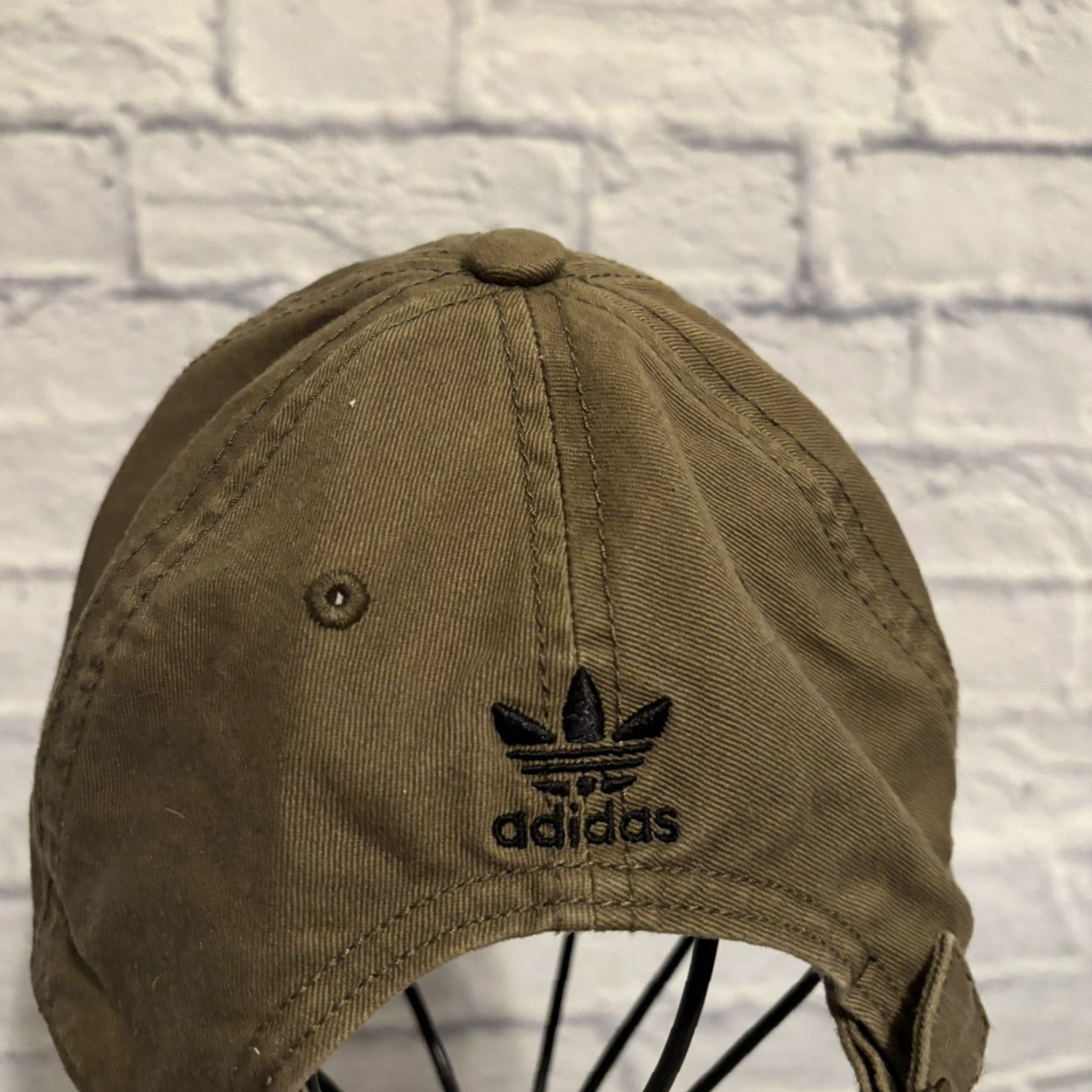 Adidas Adidas Hat Trefoil Logo Olive Green Adjustable OSFM Baseball Cap Strapback Mens Womens Unisex Adults Green Baseball Cap OSFM Adjustable Cap Size ONE SIZE - 6 Thumbnail