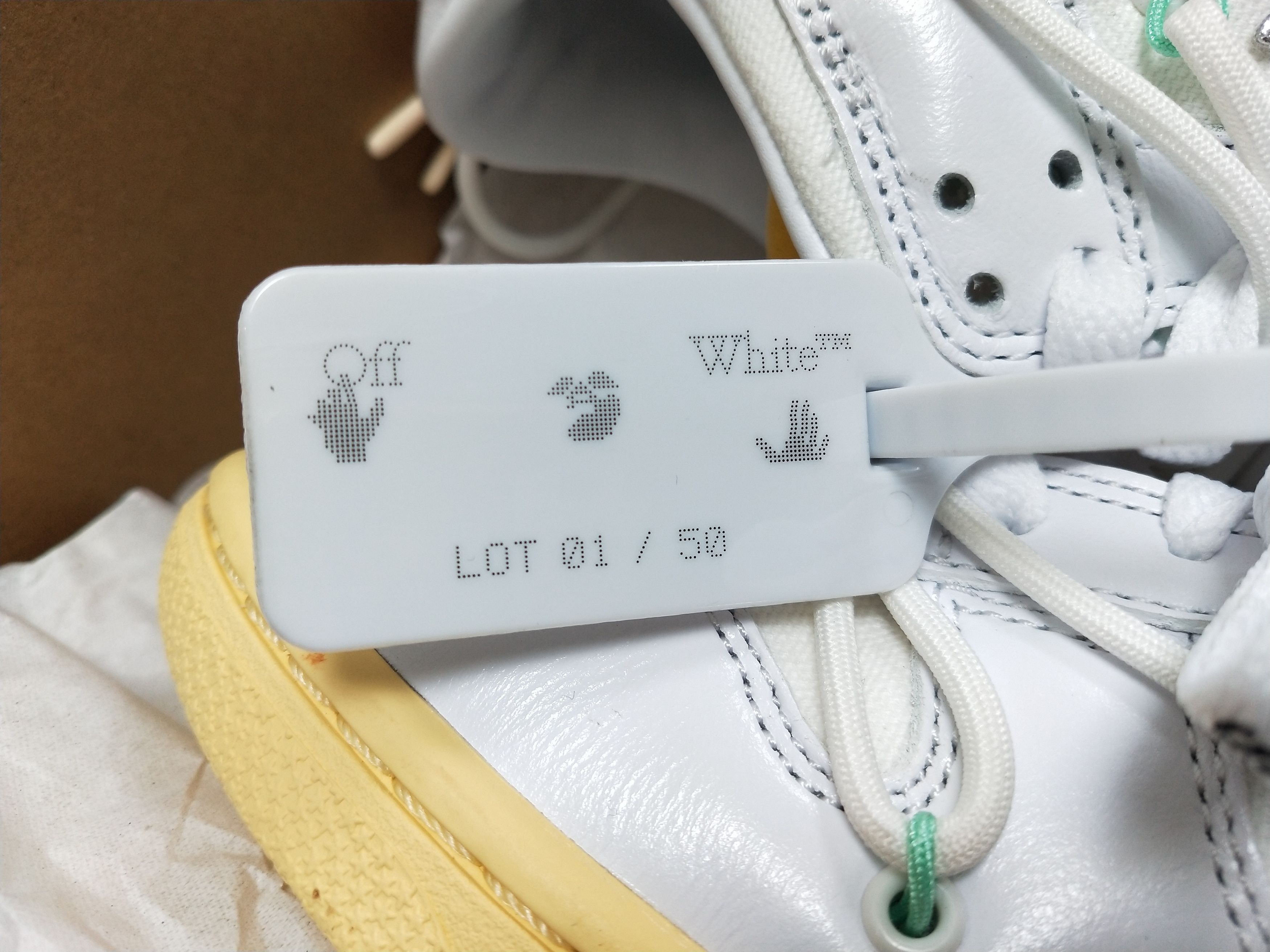 Nike × Off-White Nike Off-White Dunk Low Lot 1/50 Size US 8 / EU 41 - 9 Thumbnail