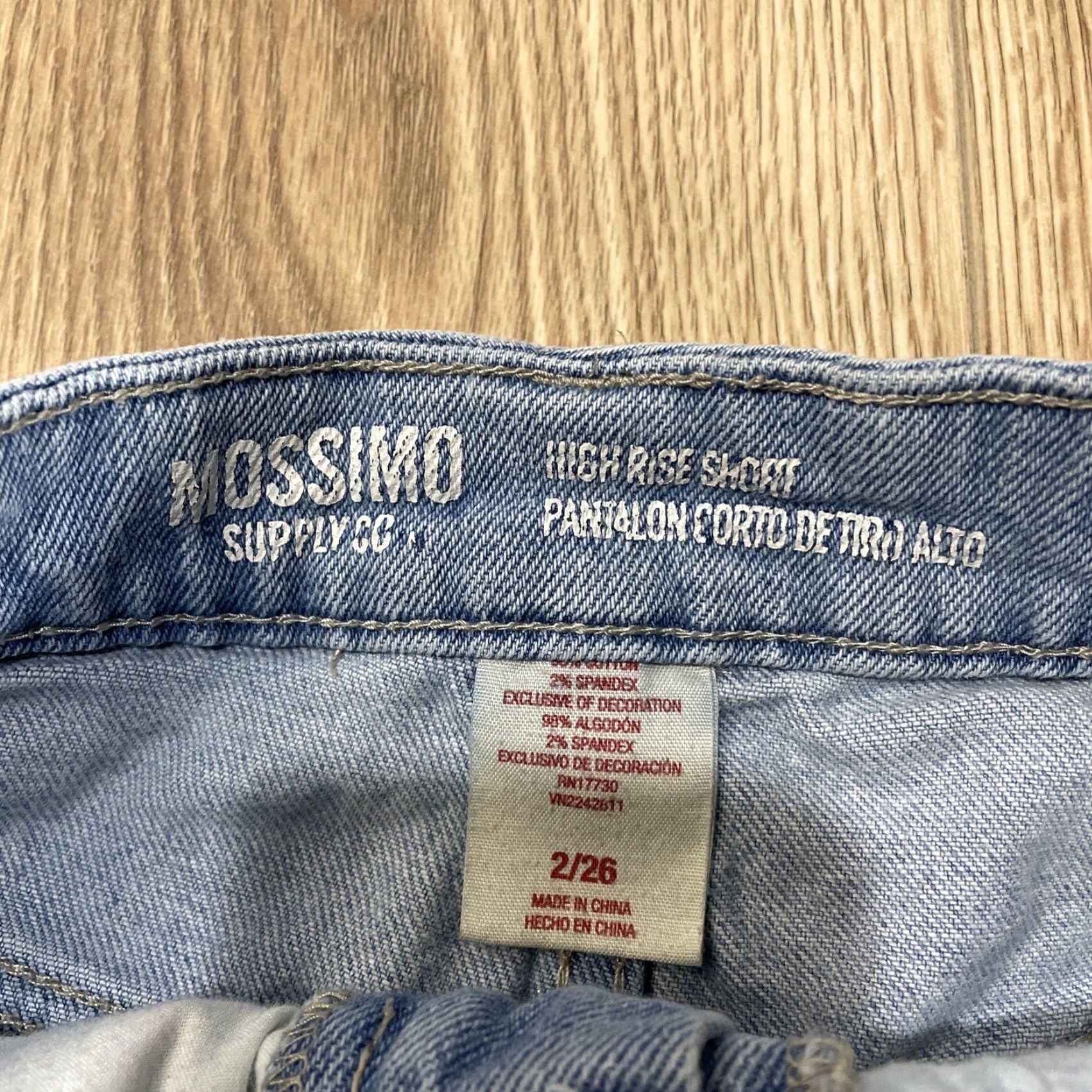 Mossimo Mossimo Womens Denim Cutoff Shorts Size 2 Blue Floral Embroidered Cotton Size 26" / US 2 / IT 38 - 2 Thumbnail