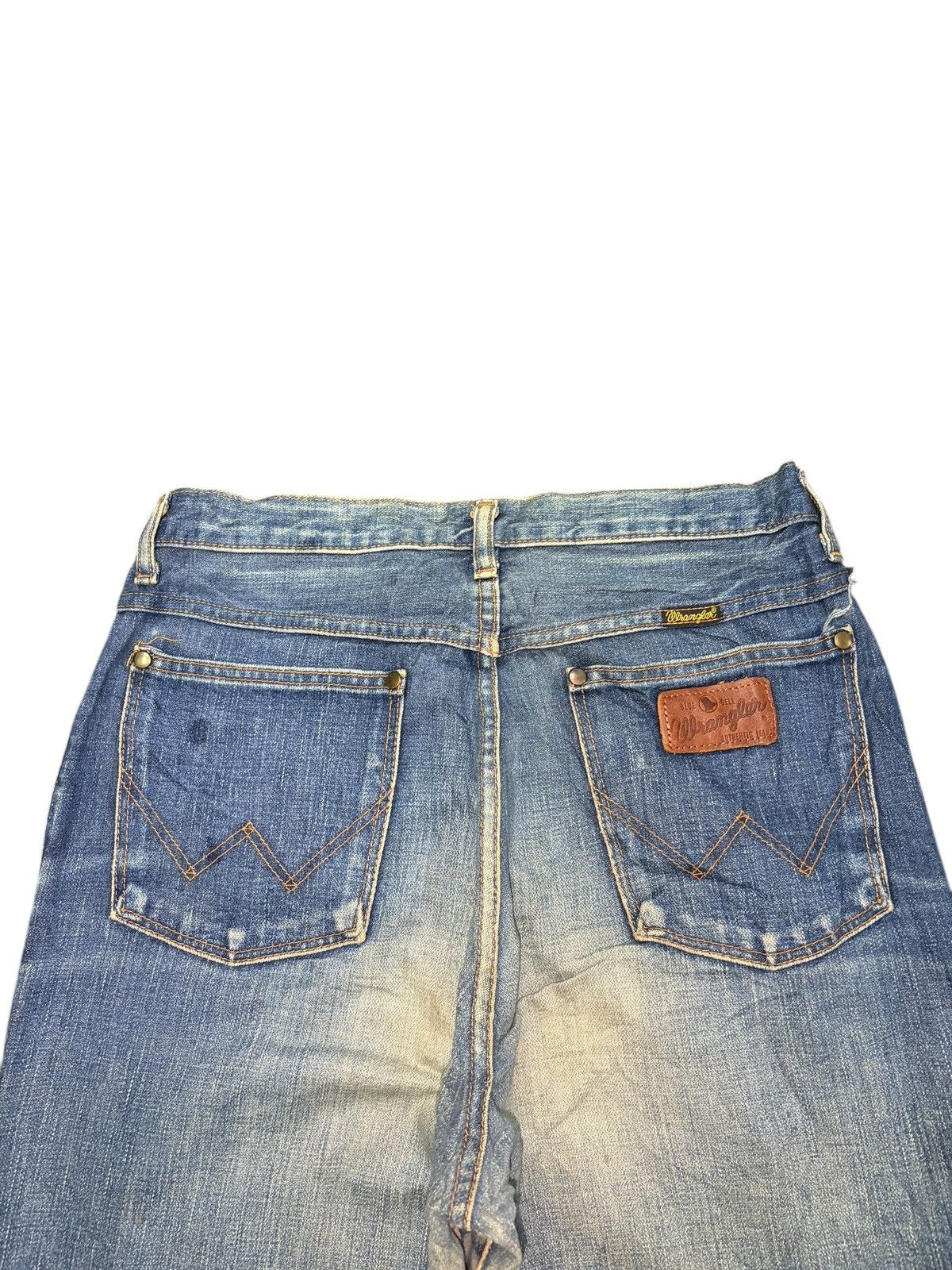 Wrangler Vintage Wrangler Blue Bell Distressed Flare Jeans Size 27" / US 4 / IT 40 - 4 Thumbnail