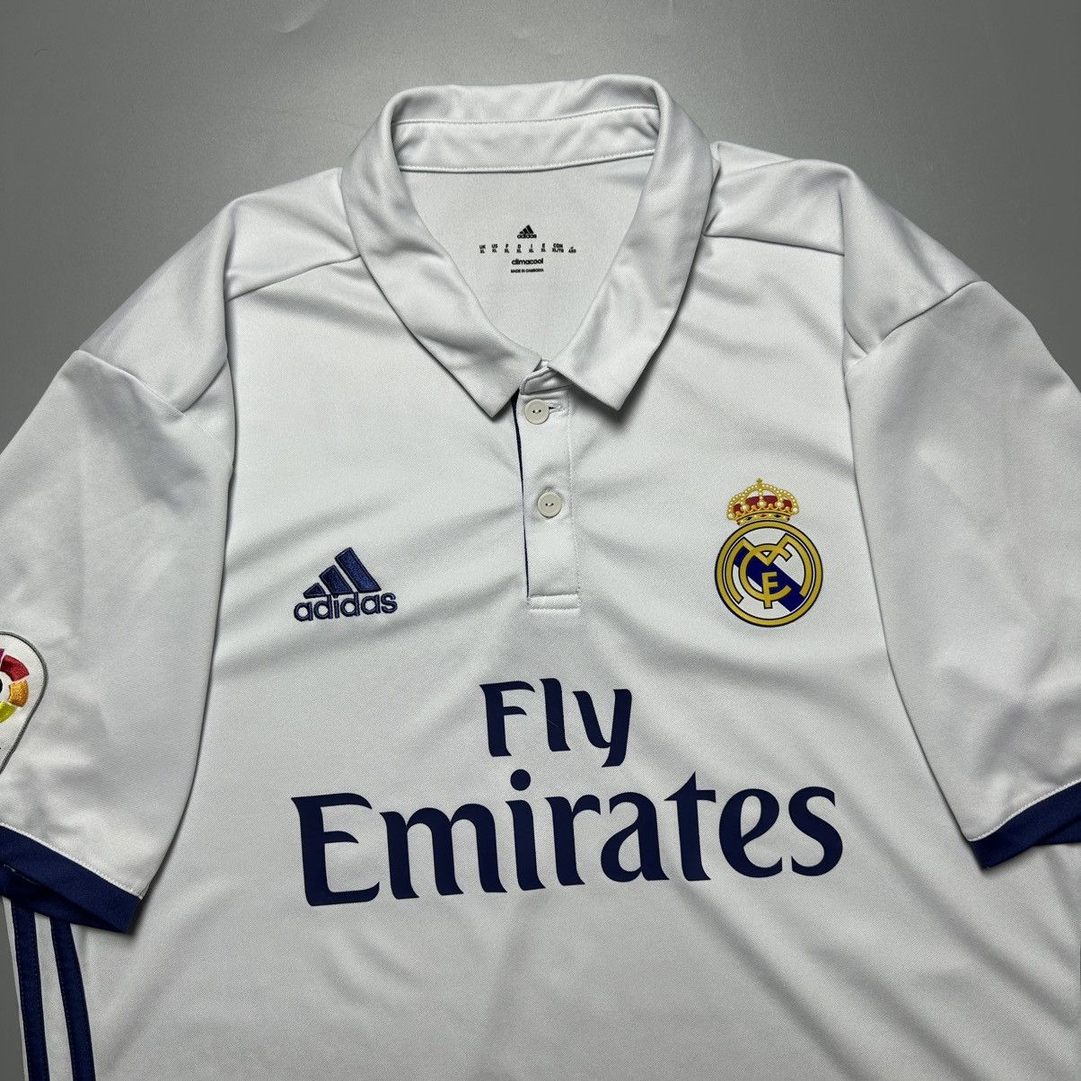 Vintage REAL MADRID ADIDAS 2016/2017 FOOTBALL HOME JERSEY #7 RONALDO Size US XL / EU 56 / 4 - 4 Thumbnail