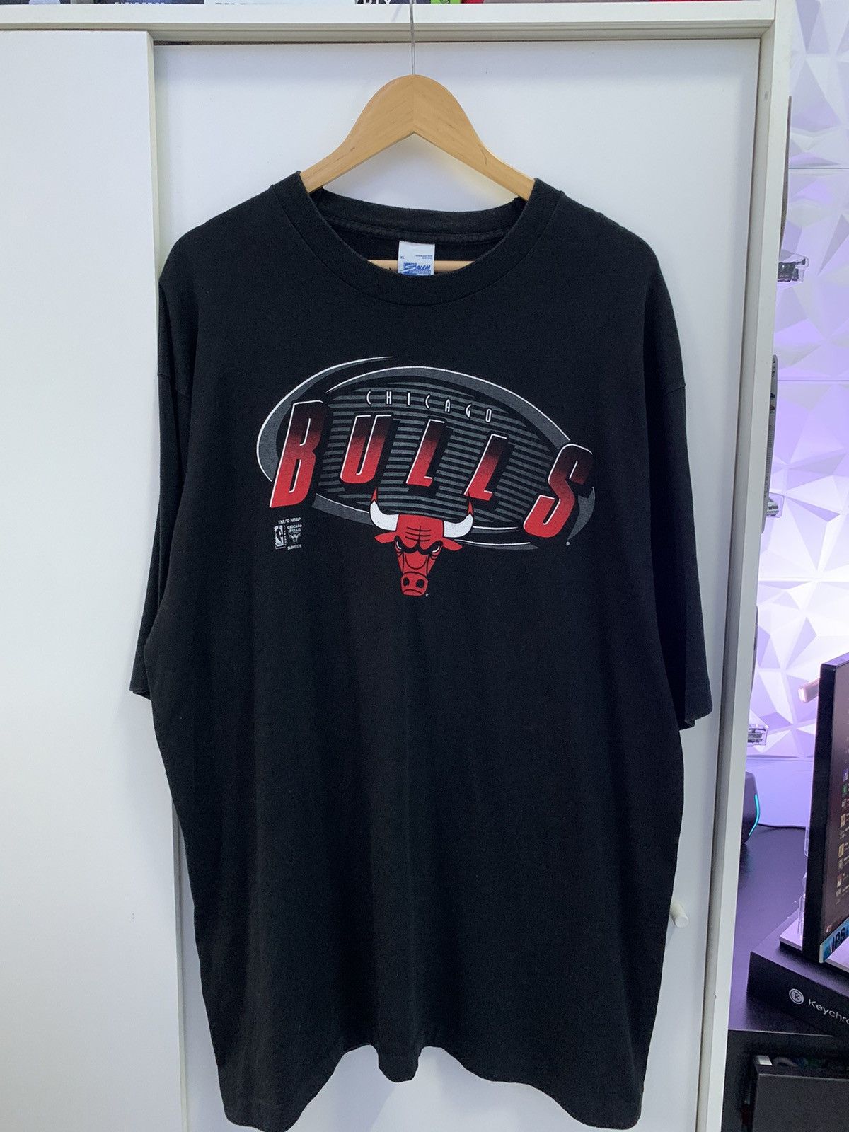 Vintage Salem NBA Chicago Bulls Logo Tee