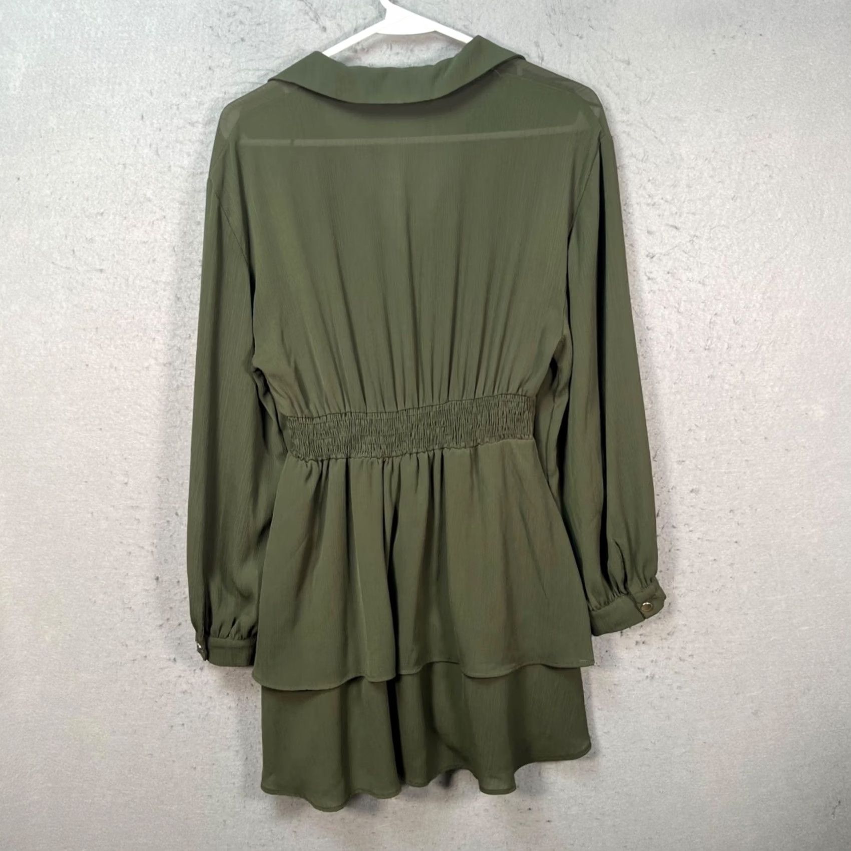 combination with green colour dress Very Cool Light Suit Designs | Pista Green Color Dresses 20420sil
