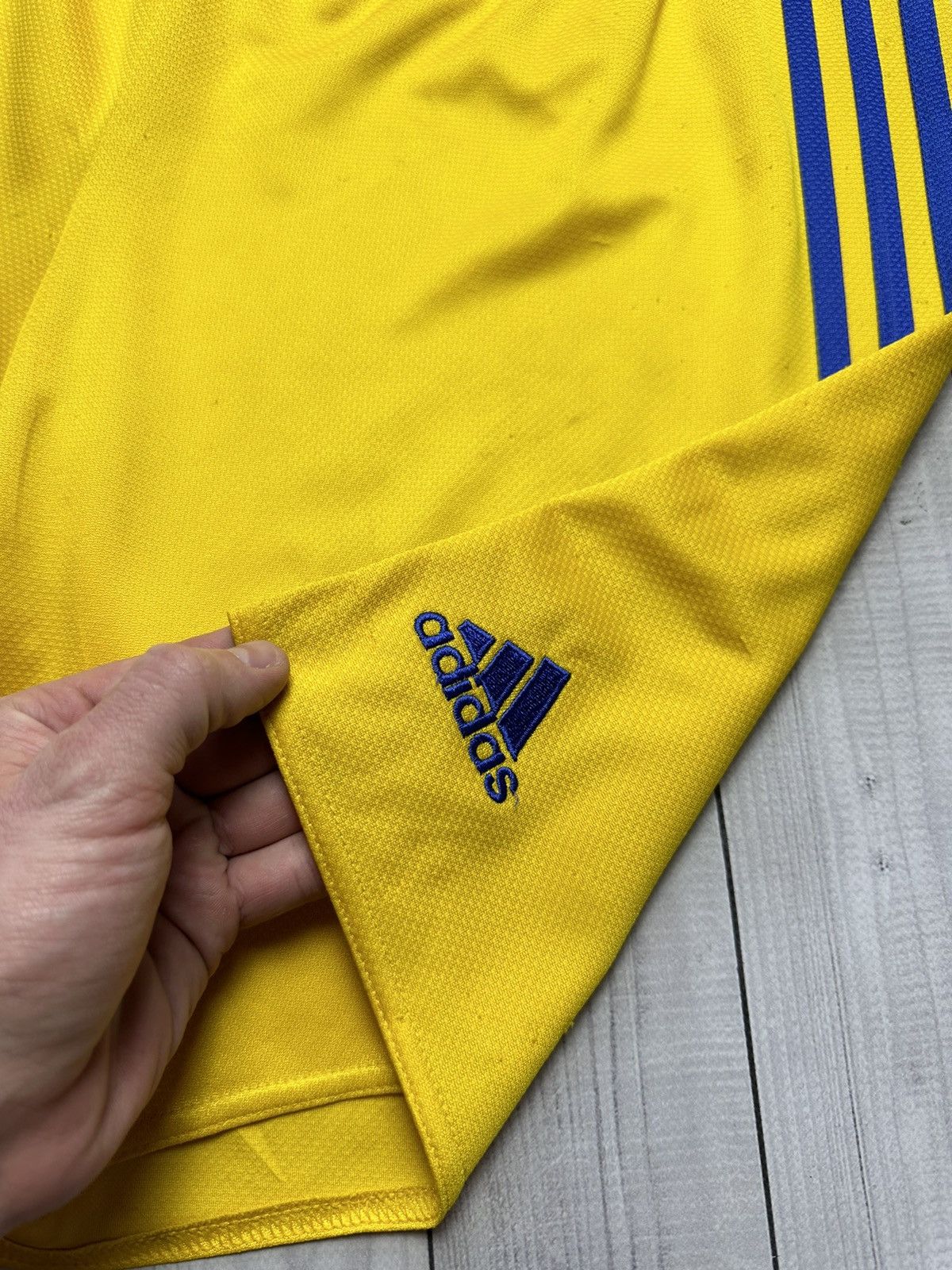Vintage Vintage adidas Chelsea soccer shorts size M 15 Malouda Size US 32 / EU 48 - 6 Thumbnail