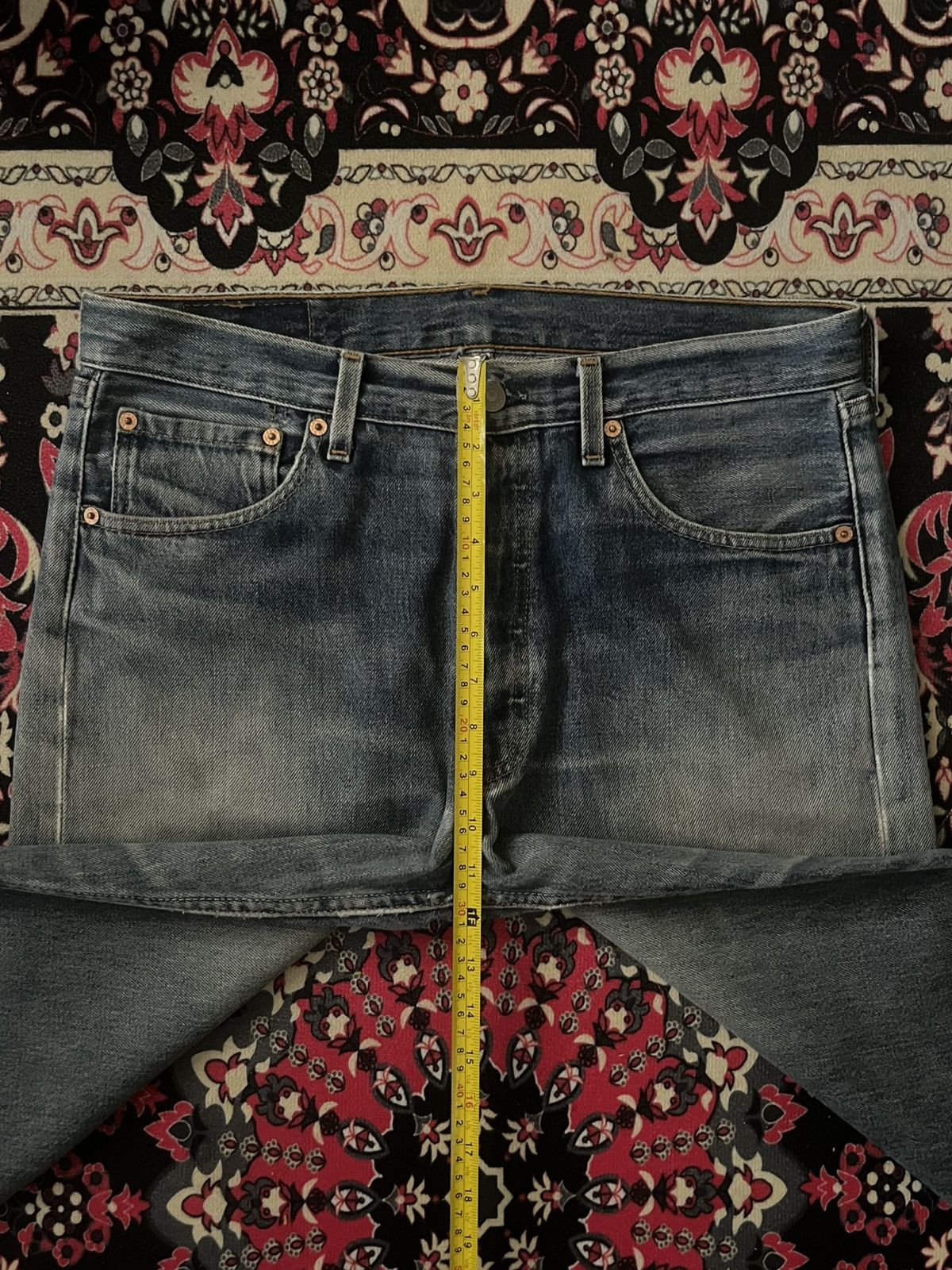 Levi's ⚡️Vintage⚡️90s Levi’s 501 Blue Wash Buttonfly Distressed Jeans Size US 33 - 18 Thumbnail