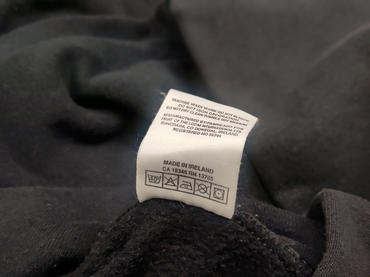 Fruit Of The Loom Vintage 90's fruit of the loom Black Faded Hoodie USA Style Size US L / EU 52-54 / 3 - 13 Thumbnail