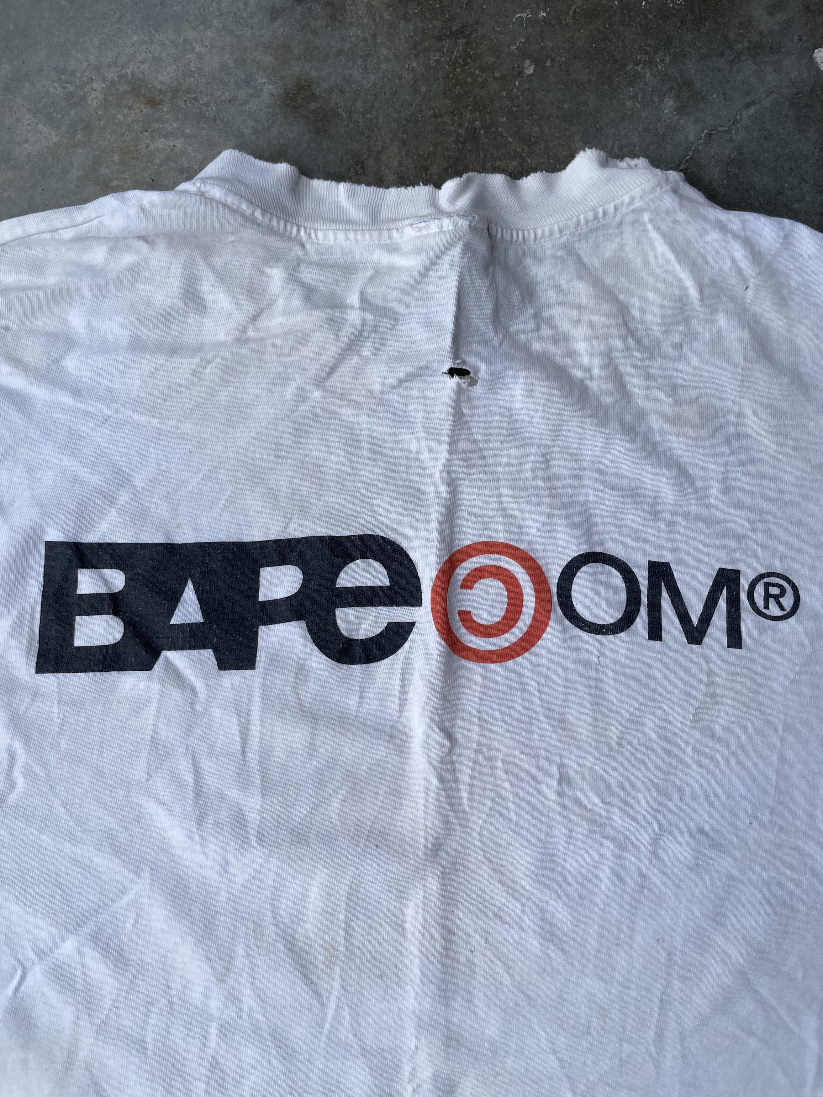 Bape Vintage Bape Tshirt Thrashed Size US L / EU 52-54 / 3 - 12 Thumbnail