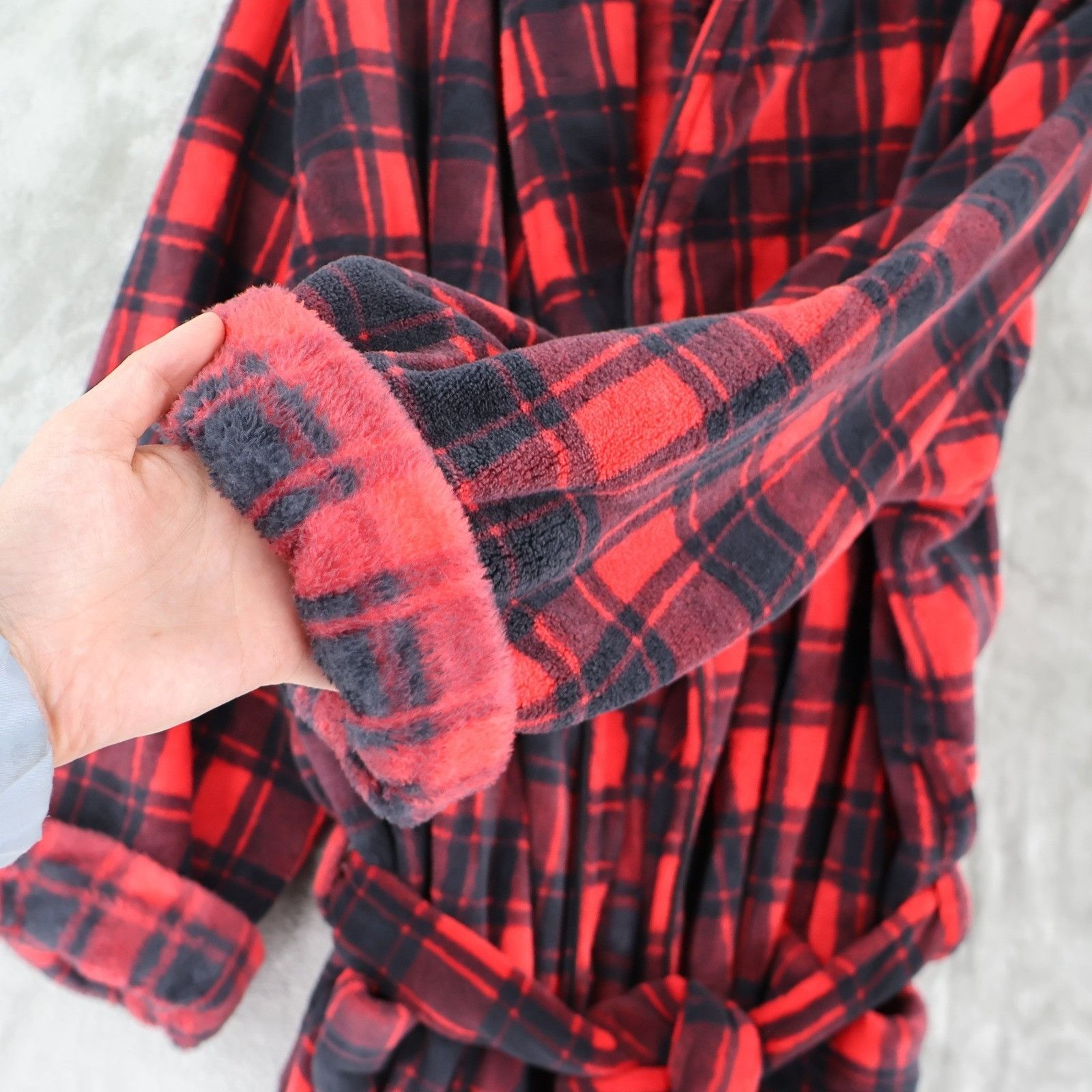 Polo Ralph Lauren Polo Ralph Lauren Robe Mens S/M Red Black Plaid Fleece Plush Size 40 - 7 Thumbnail
