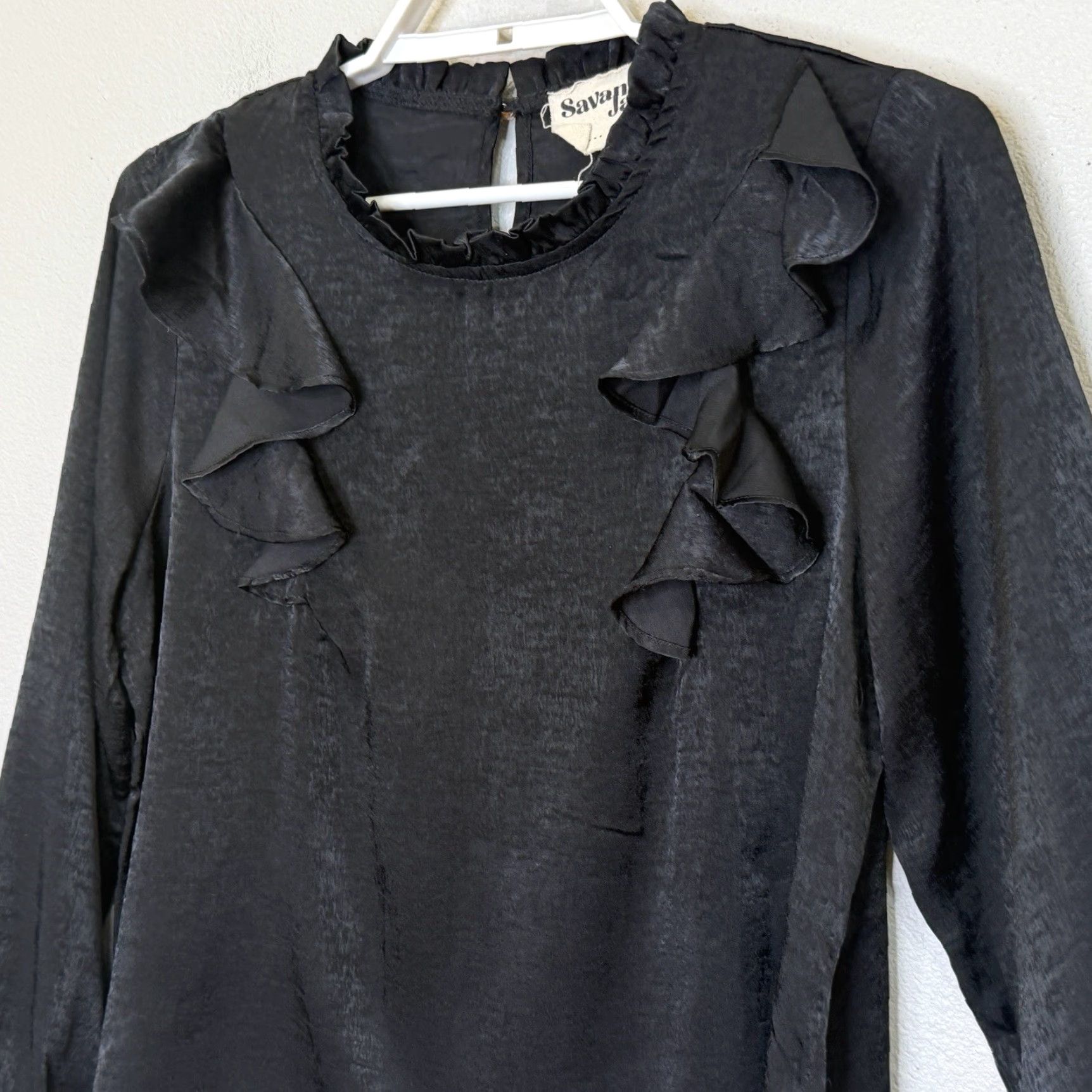 Vintage Savanna Jane Top Women’s Size Medium Black Long Sleeve Round Neck w/ Ruffle Detail Boho Peep Hole Button Back Size M / US 6-8 / IT 42-44 - 2 Thumbnail