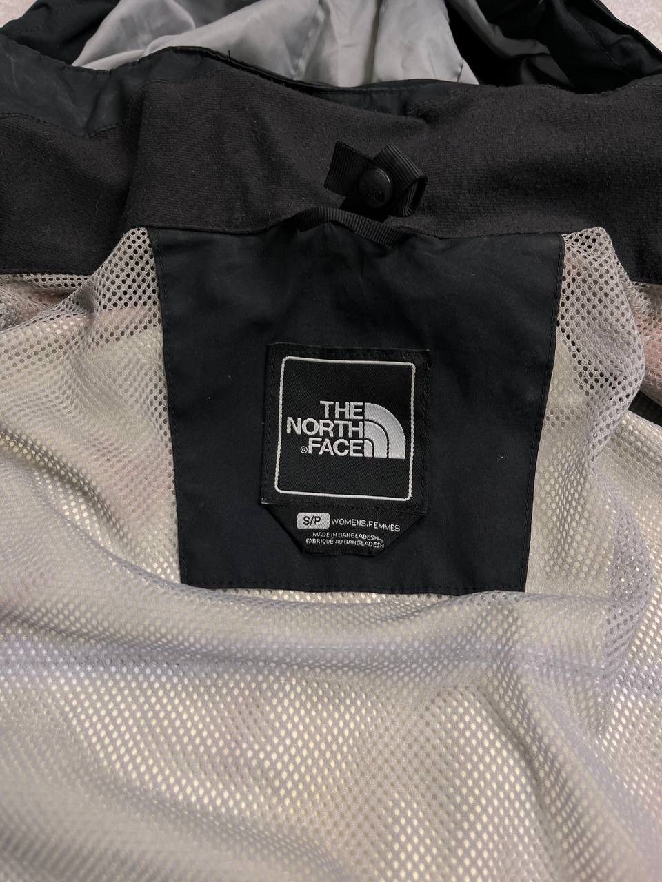 The North Face × Vintage Vintage The North Face Gore-tex Woman's Jacket S Size S / US 4 / IT 40 - 7 Thumbnail