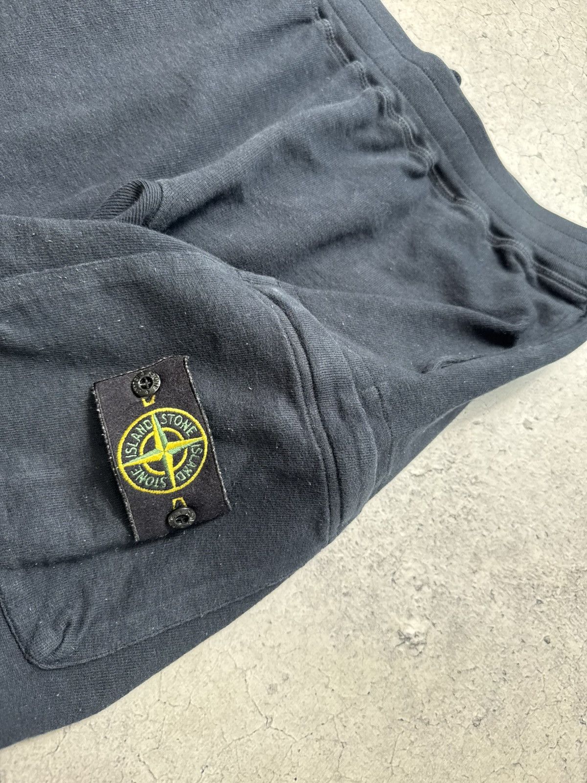 Stone Island Stone Island Luxury Cargo Shorts Hype Rare Casual Size M Size US 32 / EU 48 - 6 Thumbnail