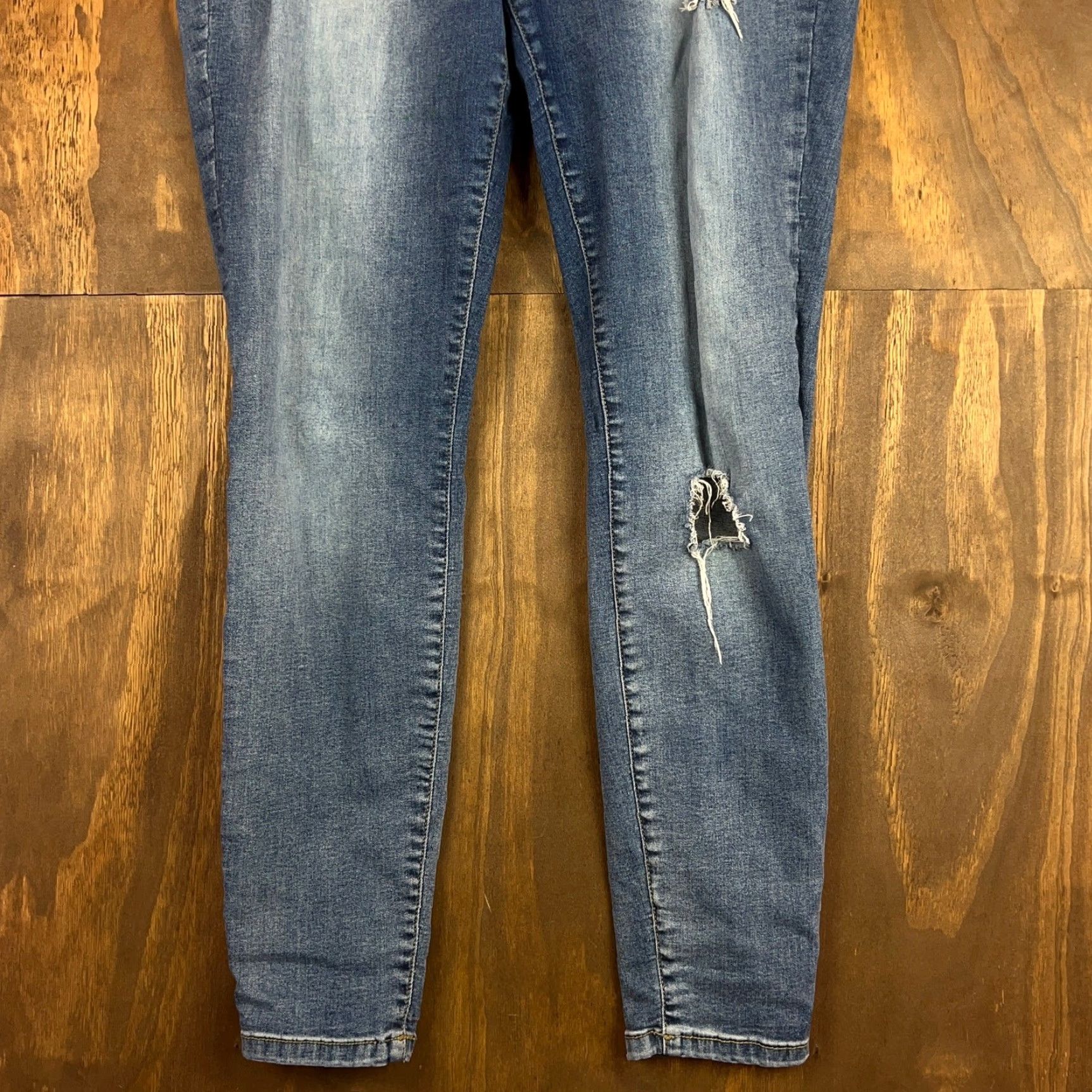 Jessica Simpson Jessica Simpson Womens Jeans Blue Denim Kiss Me Super Skinny Distress Stretch 33 Size 24" / US 00 / IT 34 - 3 Thumbnail