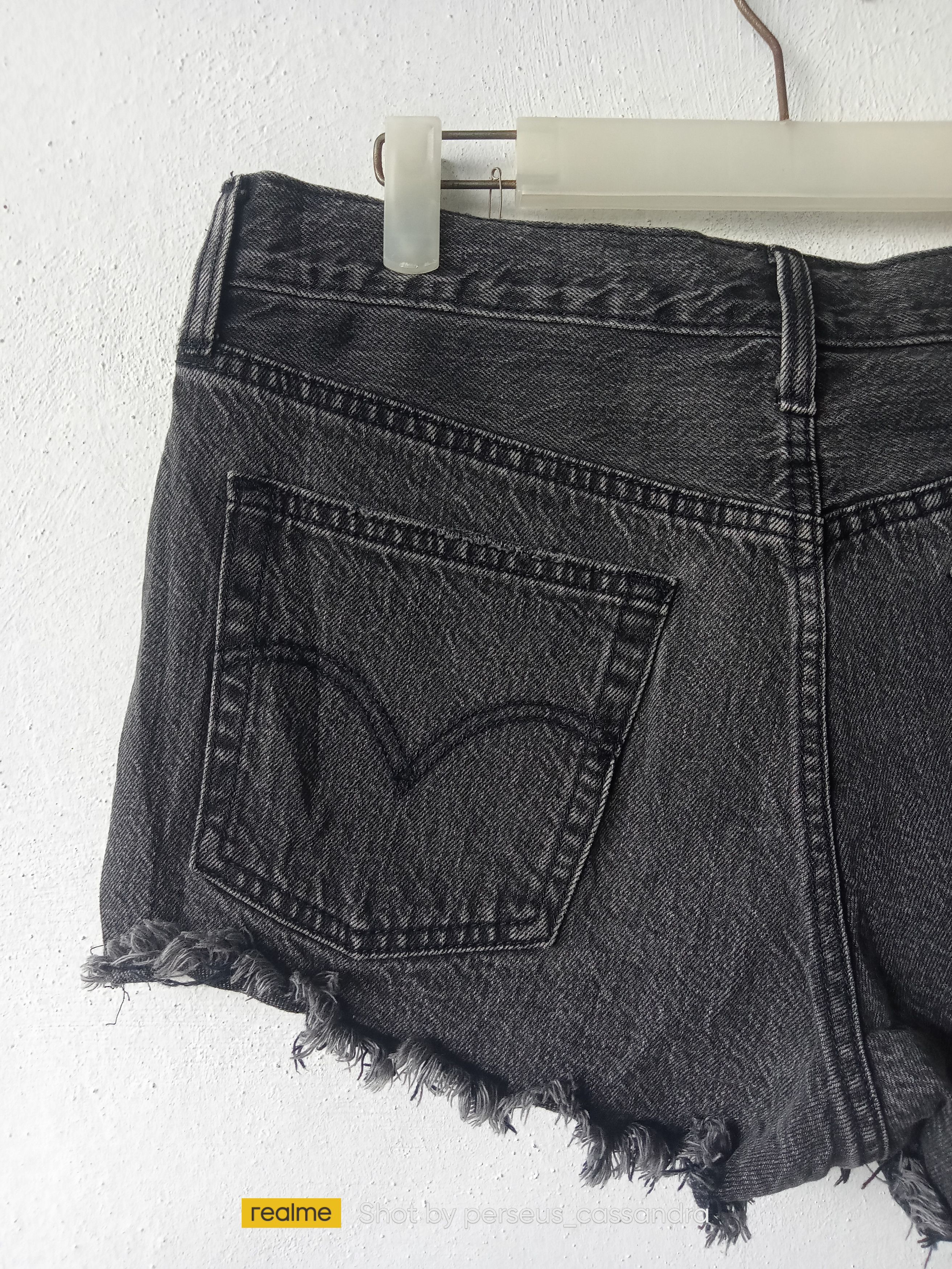 Levi's Levis Distressed Cut Off Short Denim Jeans Size 32" / US 10 / IT 46 - 6 Thumbnail