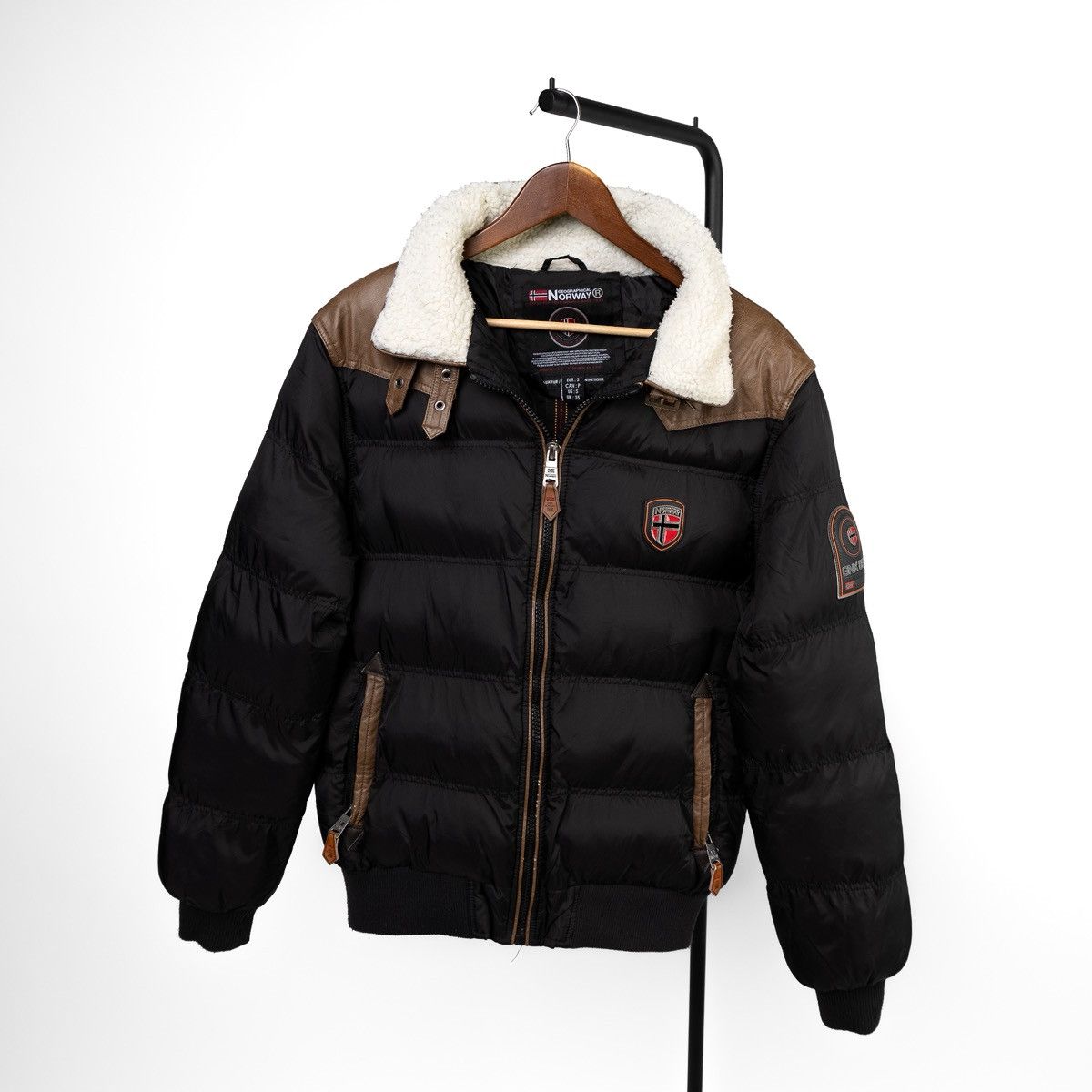 Other Geographical Norway Abramovitch Mens Black Puffer Jacket Size US S / EU 44-46 / 1 - 1 Thumbnail