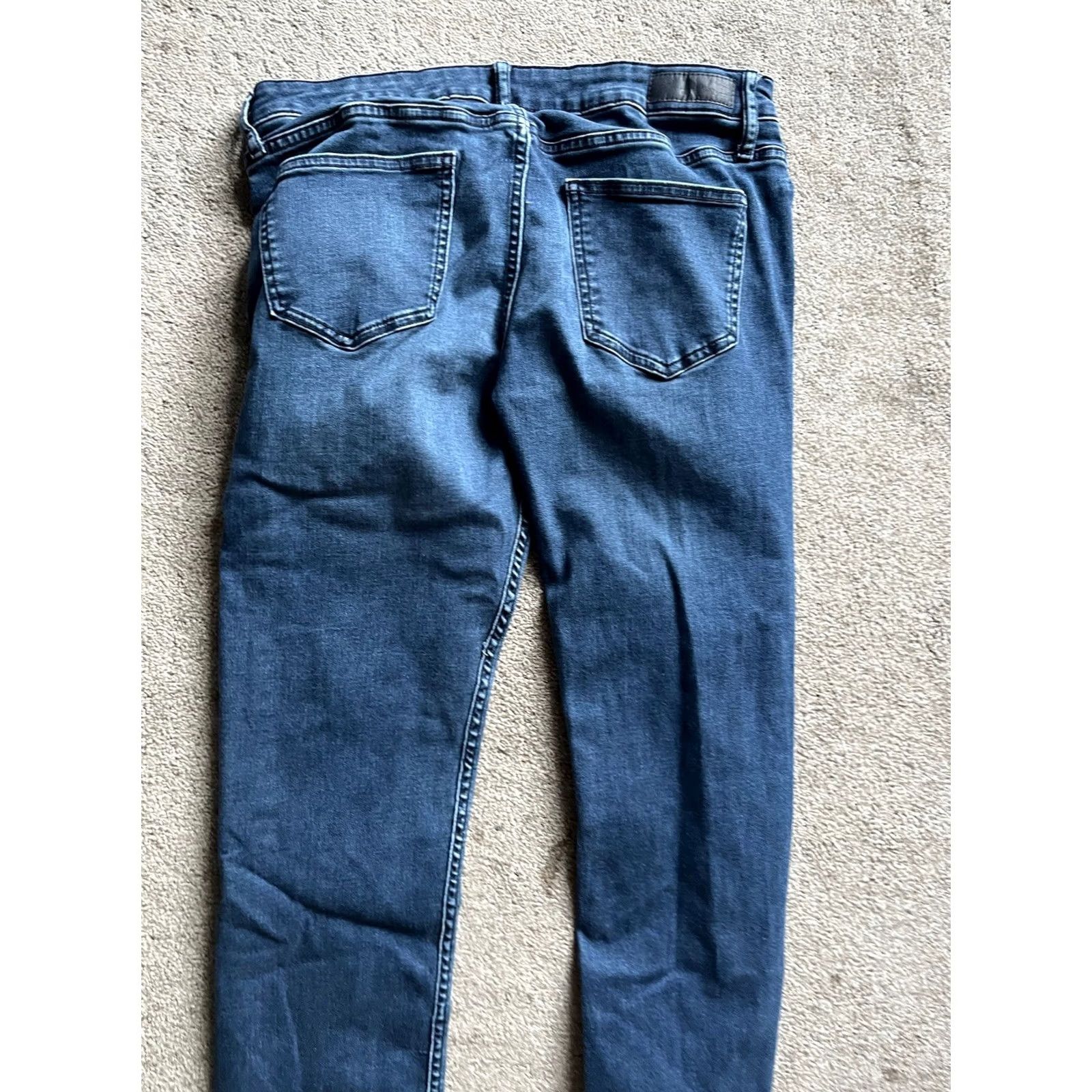 Calvin Klein Calvin Klein Jeans Women's Size 14 Slim Boyfriend medium wash Raw Hem Size 36" / US 14 / IT 50 - 4 Thumbnail