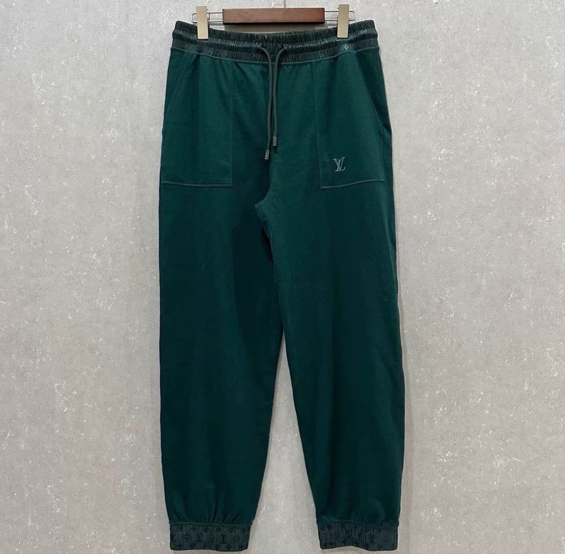 Louis Vuitton Louis Vuitton Logo Drawstring Long Pants Size US 44 / EU 60 - 1 Thumbnail