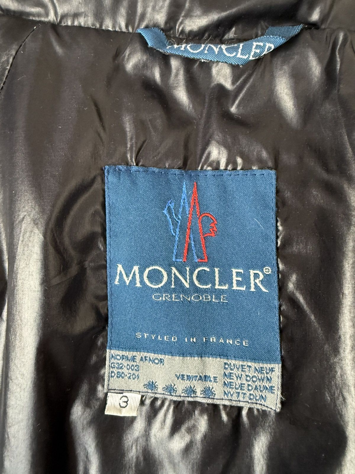 Moncler Vintage 90s Moncler Grenoble Black Puffer Jacket Size US L / EU 52-54 / 3 - 12 Thumbnail