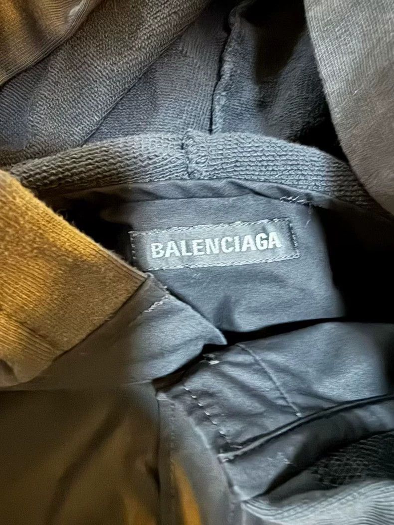 Balenciaga Balenciaga size 39 Black fake two-piece hooded shirt Size US S / EU 44-46 / 1 - 3 Thumbnail
