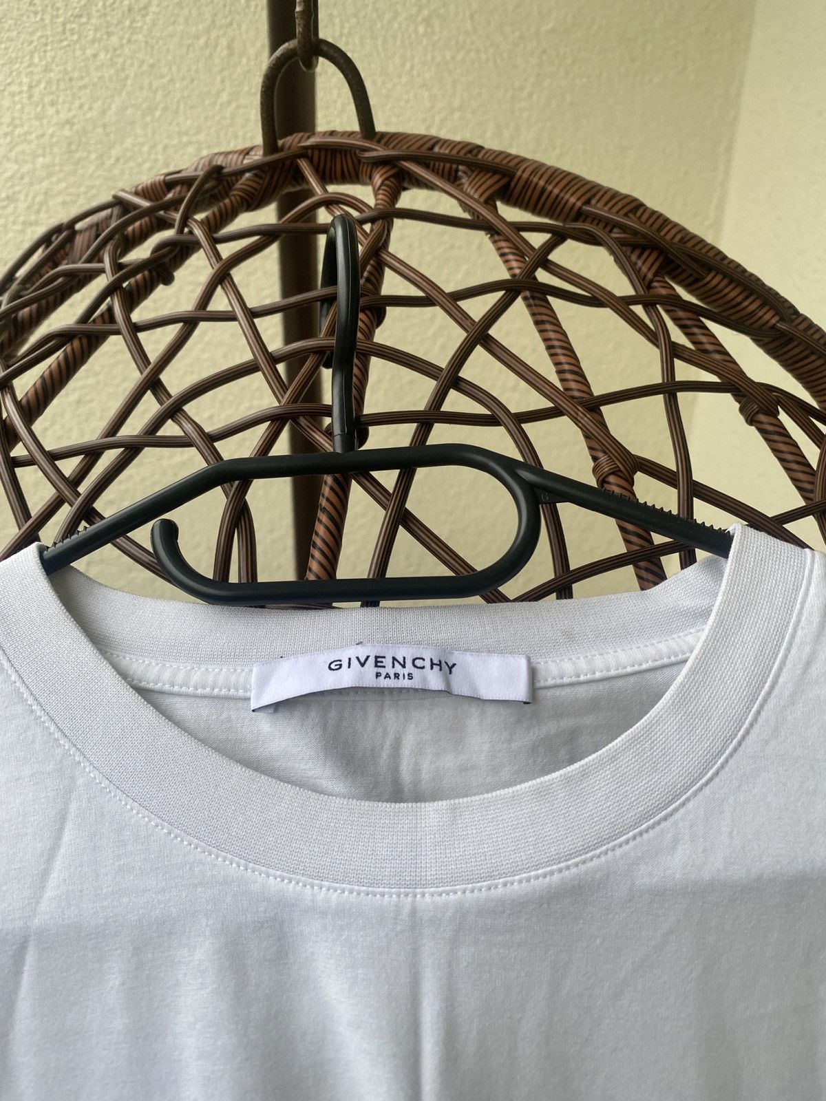 Givenchy Luxury 11 about 1952 001 givenchy trashed tee Size US L / EU 52-54 / 3 - 12 Thumbnail