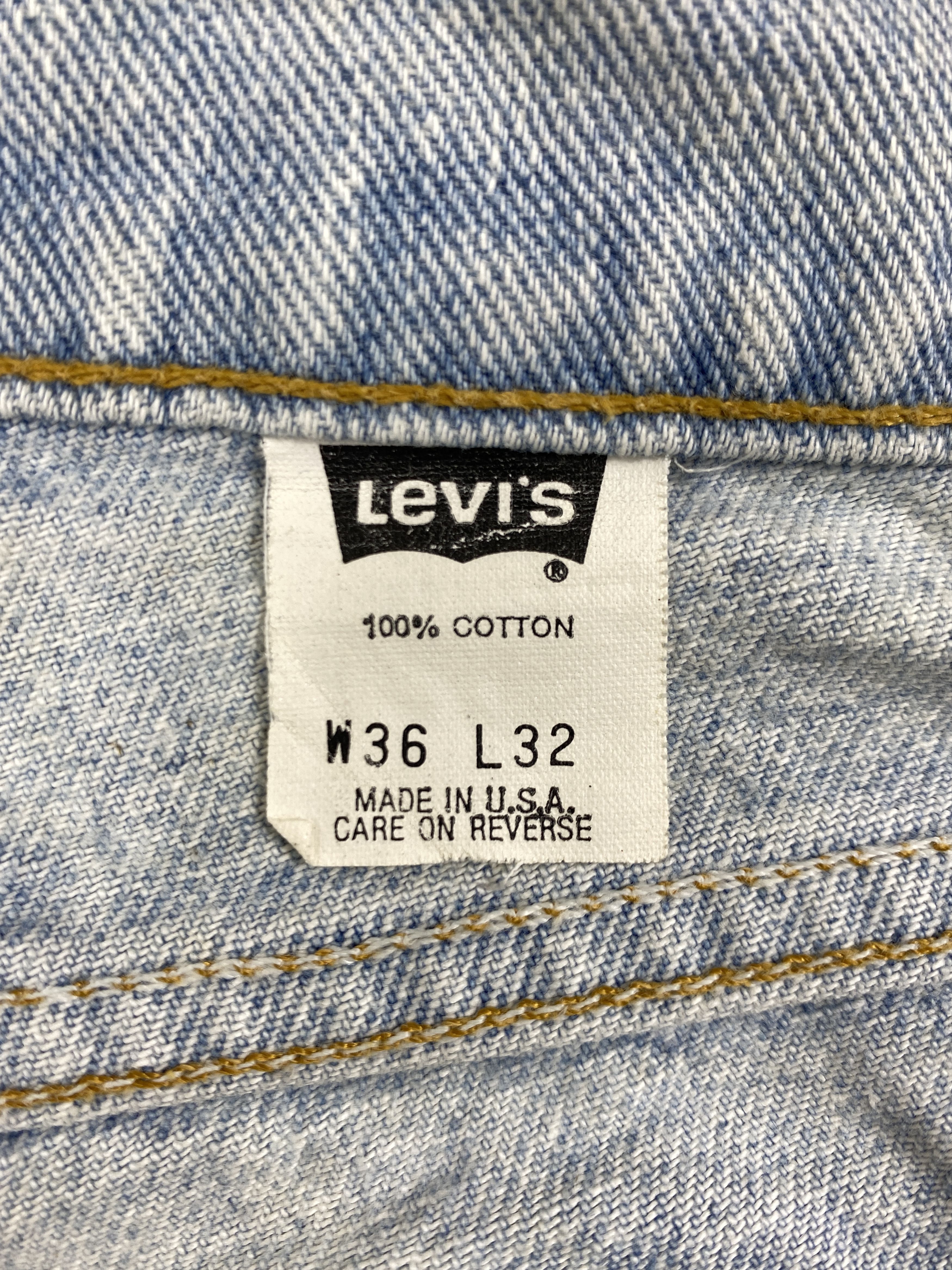 Levi's 90s Light Wash Vintage Levi's 560 USA Denim 35x31.5 JN714 Size US 35 - 9 Thumbnail