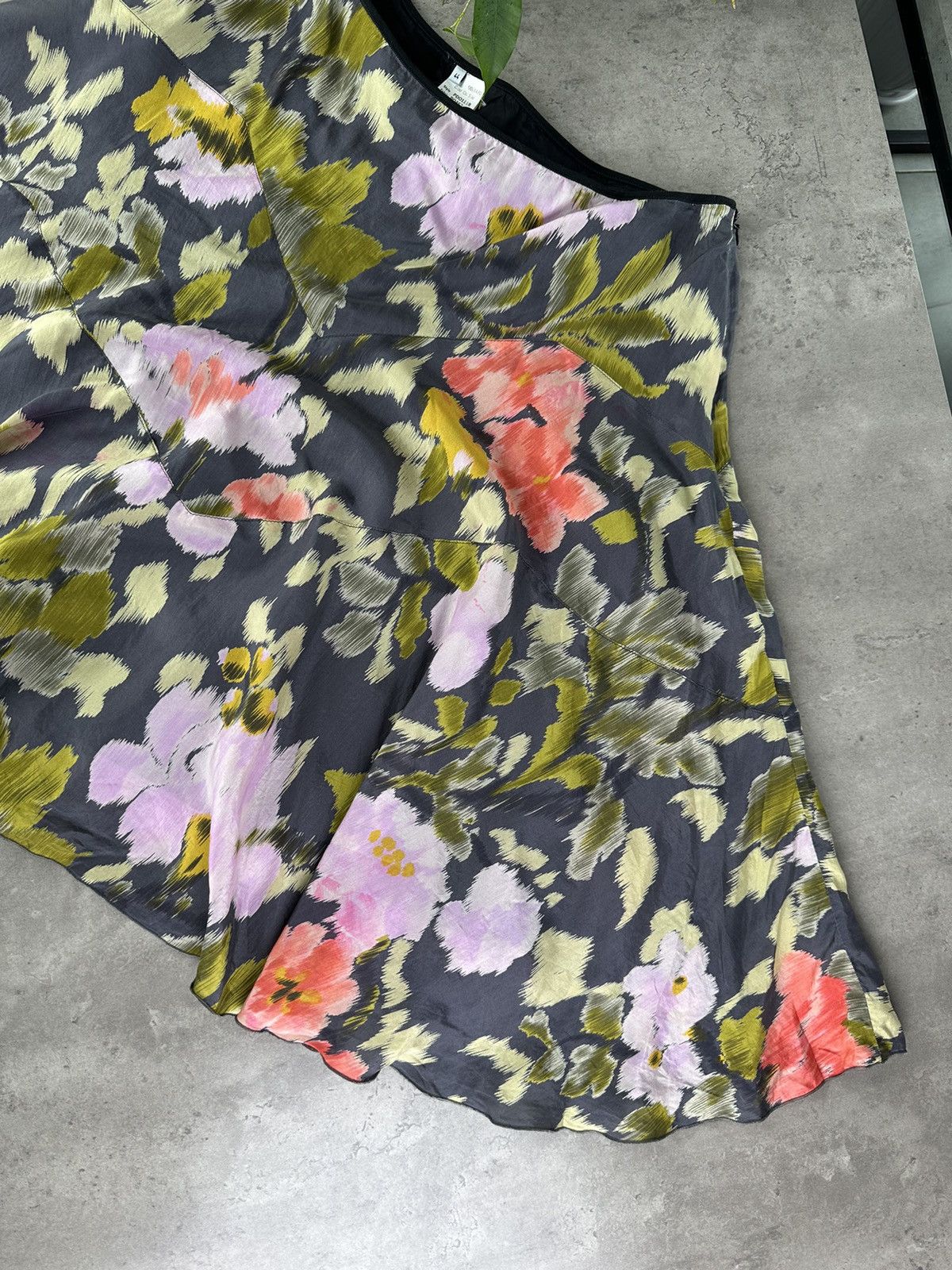 Paul Smith Paul Smith Silk Flared Skirt Size 30" / US 8 / IT 44 - 6 Thumbnail