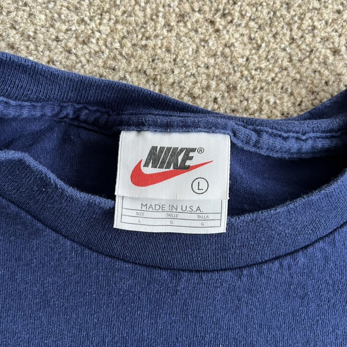 Nike Vintage 90s Nike Embroidered Swoosh Tee Basic Essential Size US L / EU 52-54 / 3 - 3 Thumbnail