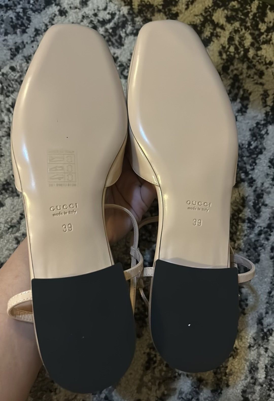 Gucci Gucci Double G patent-finish T-Strap ballerinas Ballet Flat Size US 9 / IT 39 - 6 Thumbnail