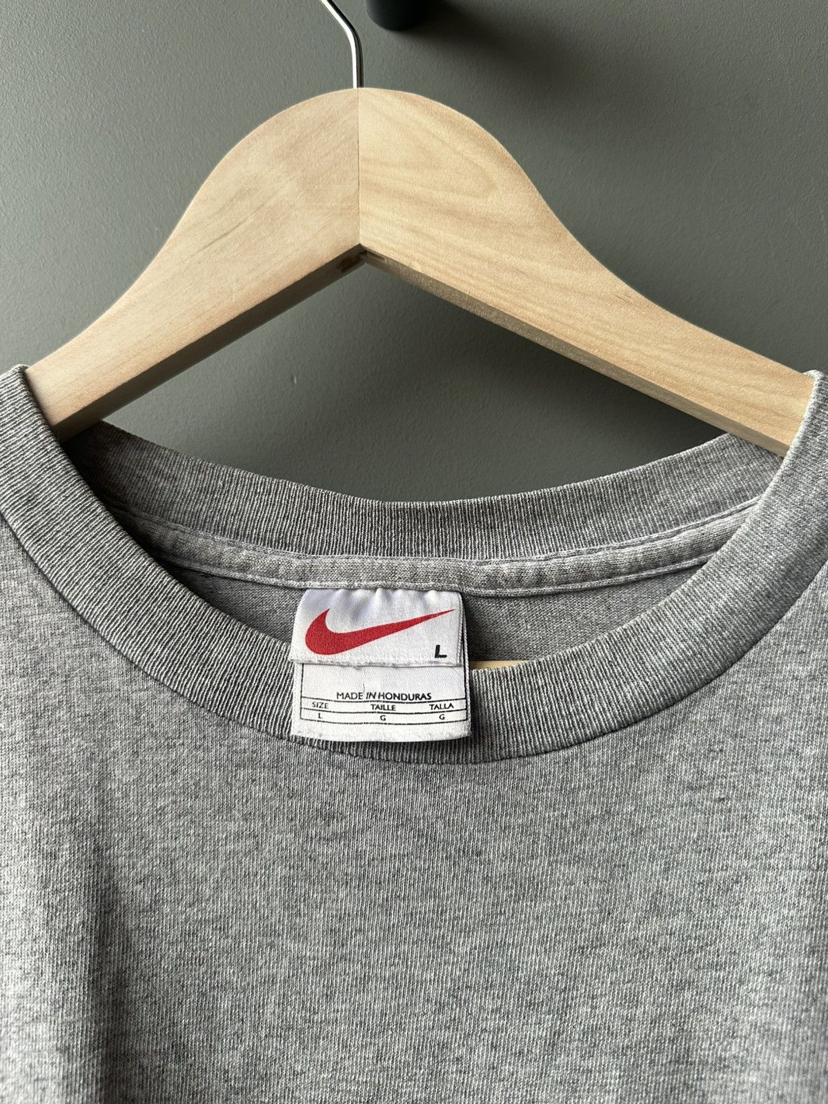 Nike Vintage Nike 1971 Logo Tee Size L Size US L / EU 52-54 / 3 - 3 Thumbnail