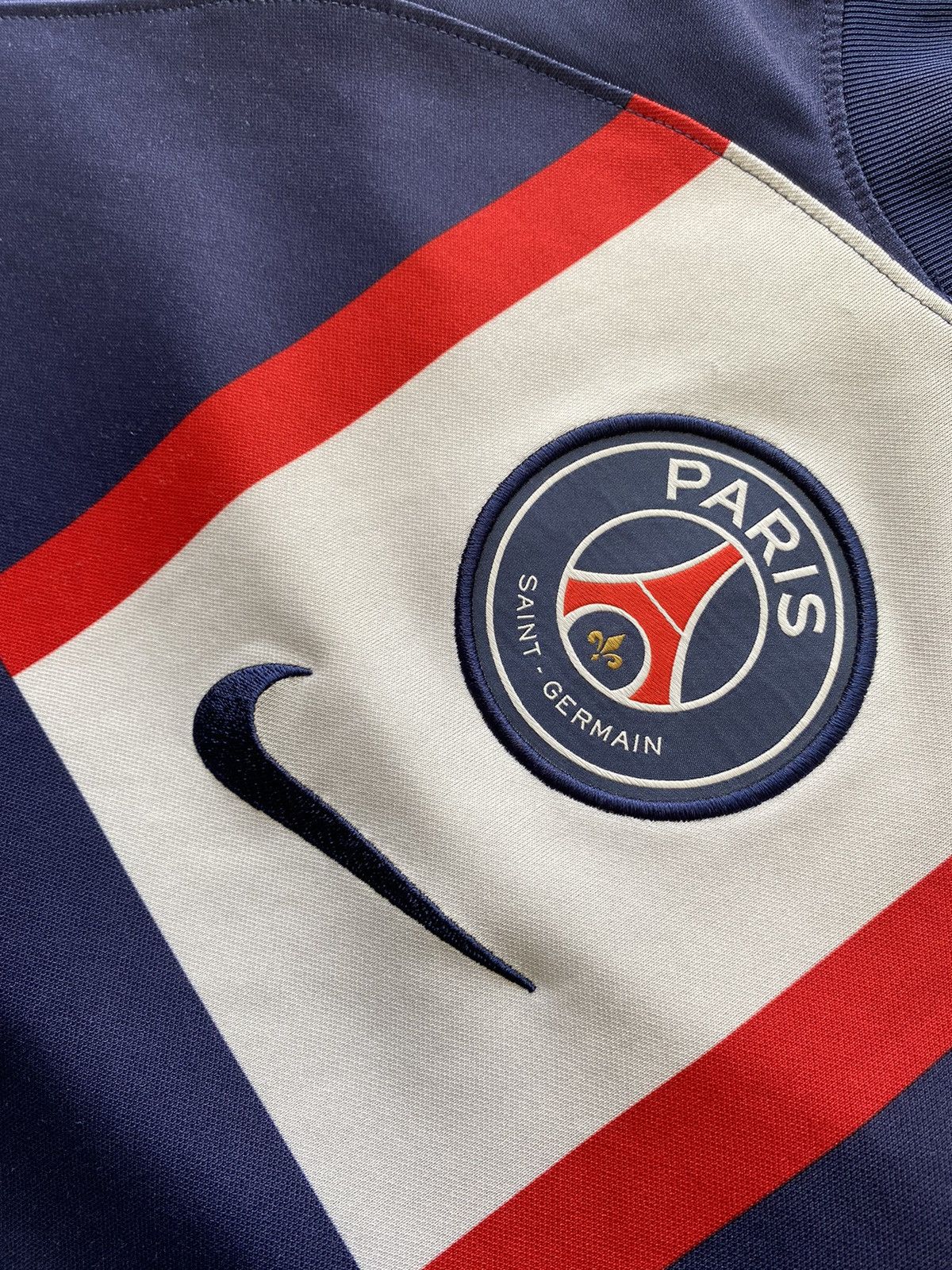 Nike 2022/23 PSG NIKE Paris Saint Germain stadium home jersey Size US L / EU 52-54 / 3 - 3 Thumbnail