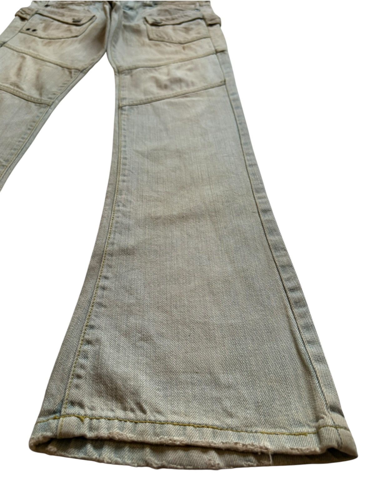 Japanese Brand Vintage Japanese Brand Mud Wash Distressed Cargo Flare Jeans Size 30" / US 8 / IT 44 - 7 Thumbnail