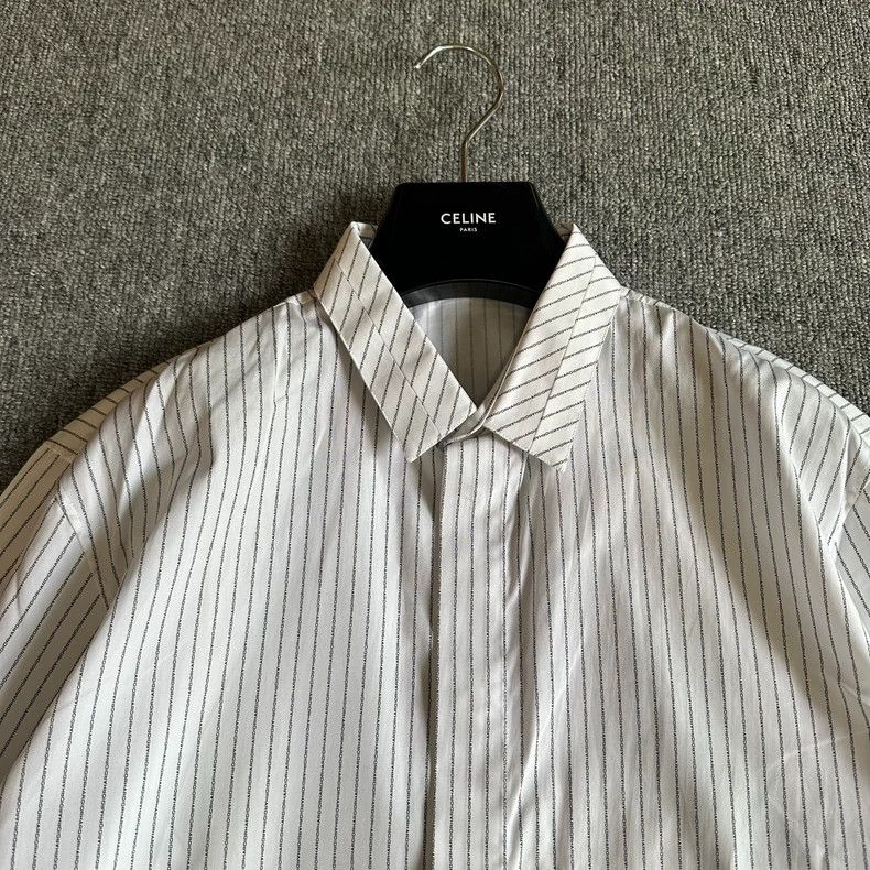 Dior Dior Size 41 White full-printed logo slogan Little bee shi Size US XXS / EU 40 - 2 Thumbnail