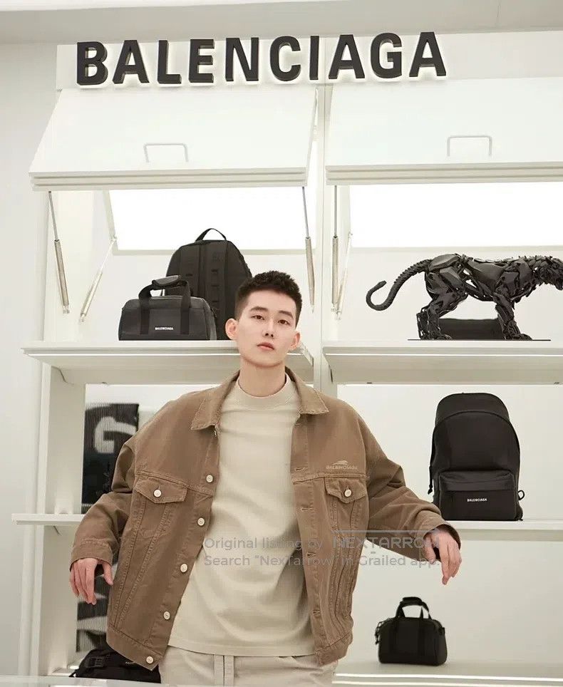 Balenciaga Balenciaga Embroidered Logo Denim Jacket Size US S / EU 44-46 / 1 - 9 Thumbnail
