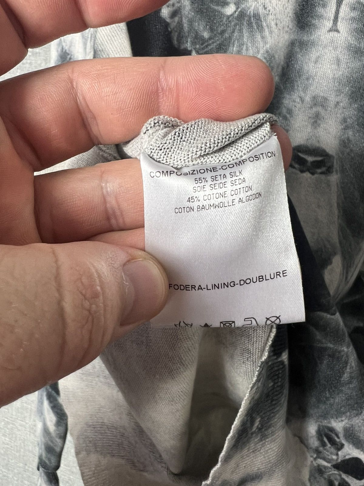 Alexander McQueen Alexander McQueen Trompe L’Oeil All Over Print Silk Sweater Size L / US 10 / IT 46 - 19 Thumbnail