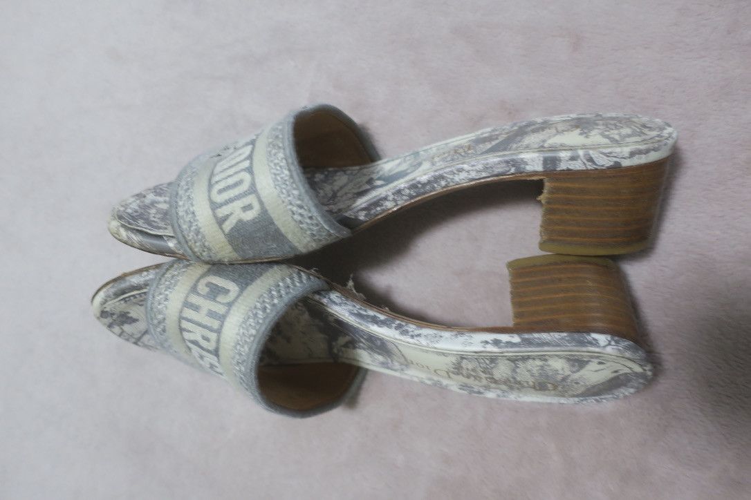 Dior Dior Dway Heeled Slide Embroidered Size US 6 / IT 36 - 5 Thumbnail