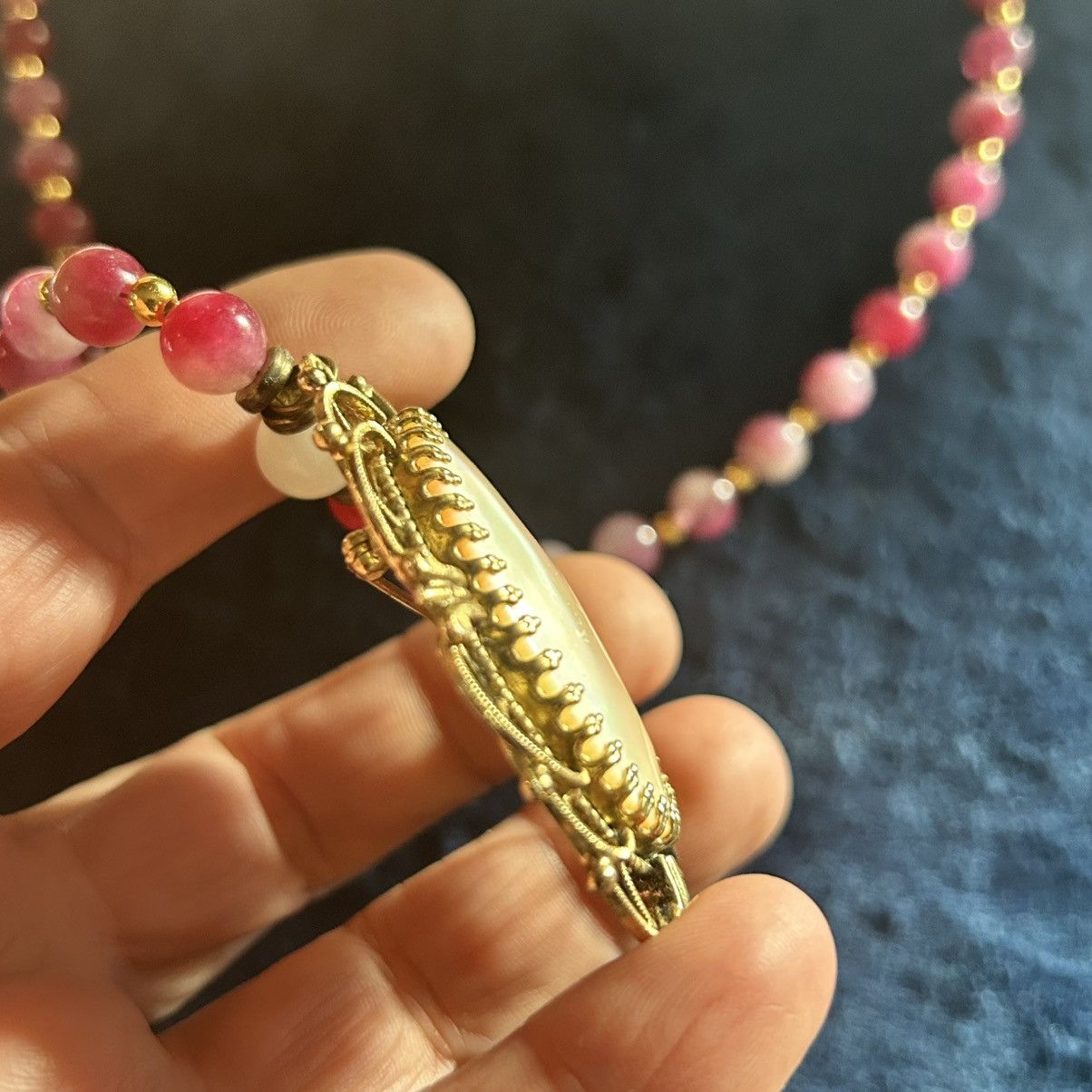Handmade Handcrafted crackle quartz dogtooth mother of pearl necklace Size ONE SIZE - 7 Thumbnail