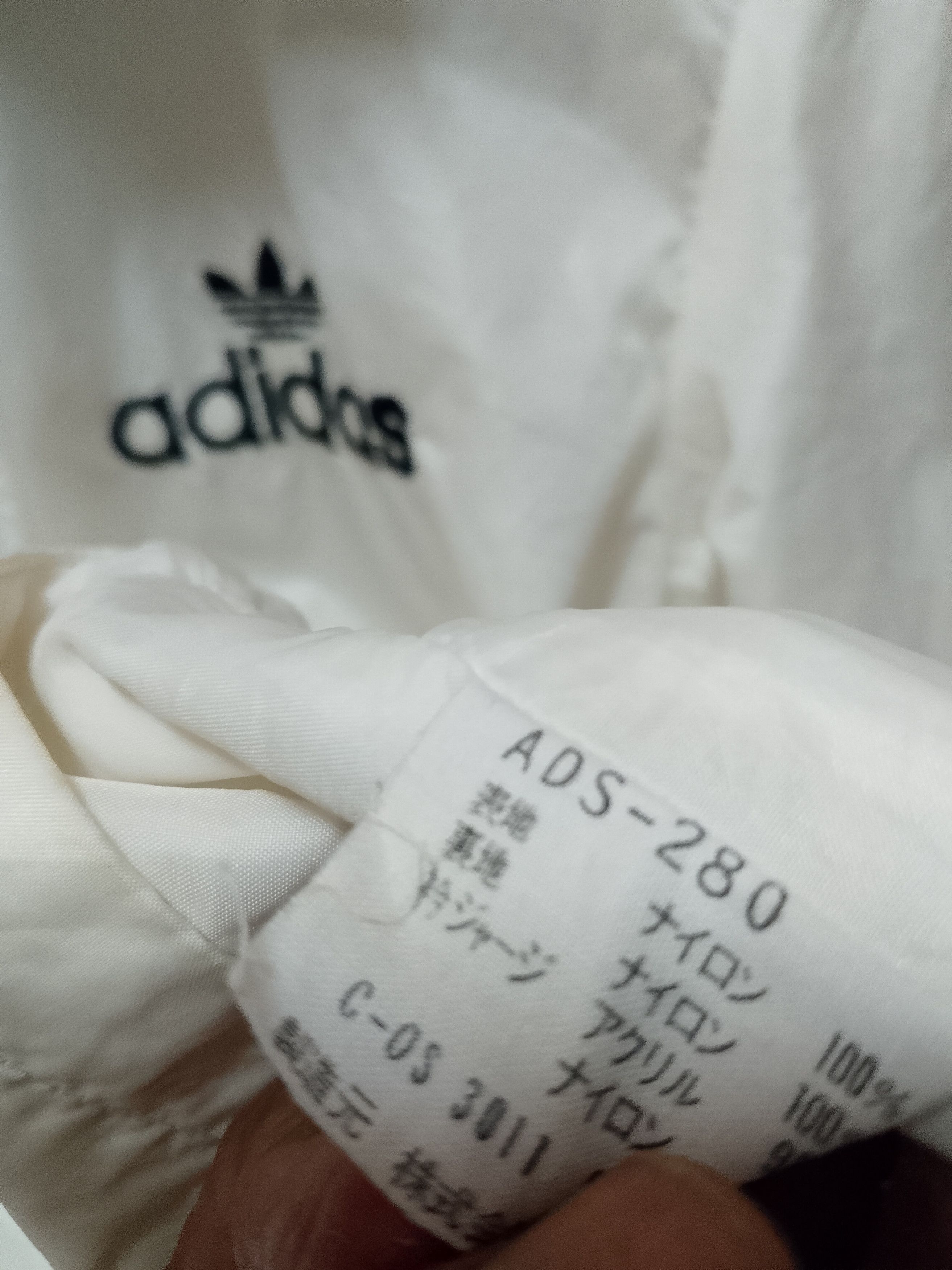 Adidas Vintage adidas windbreaker Size US M / EU 48-50 / 2 - 8 Thumbnail