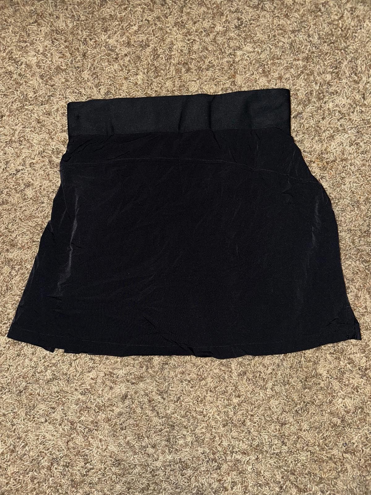 Nike Nike Women’s Bliss Lux Training Black Skort Shorts Size 28" / US 6 / IT 42 - 4 Thumbnail