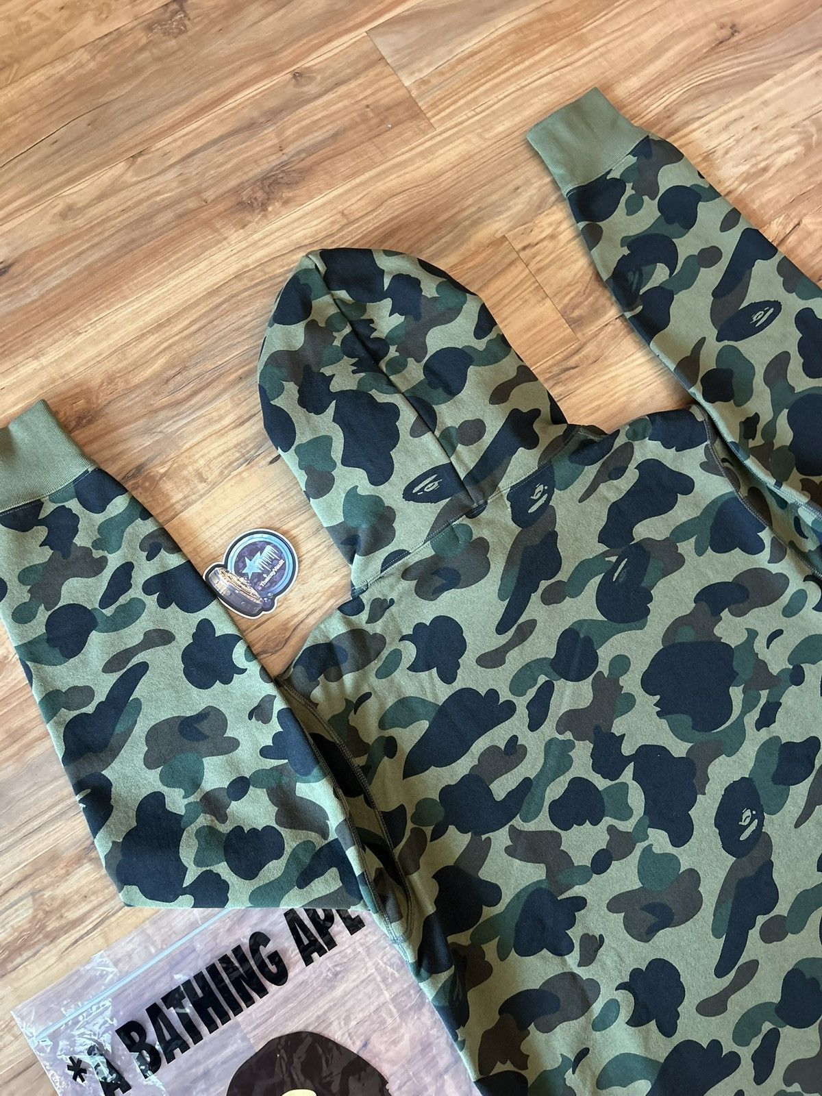 Bape NEW Bape Green Camo 1st Camo Pullover Hoodie Size US L / EU 52-54 / 3 - 8 Thumbnail