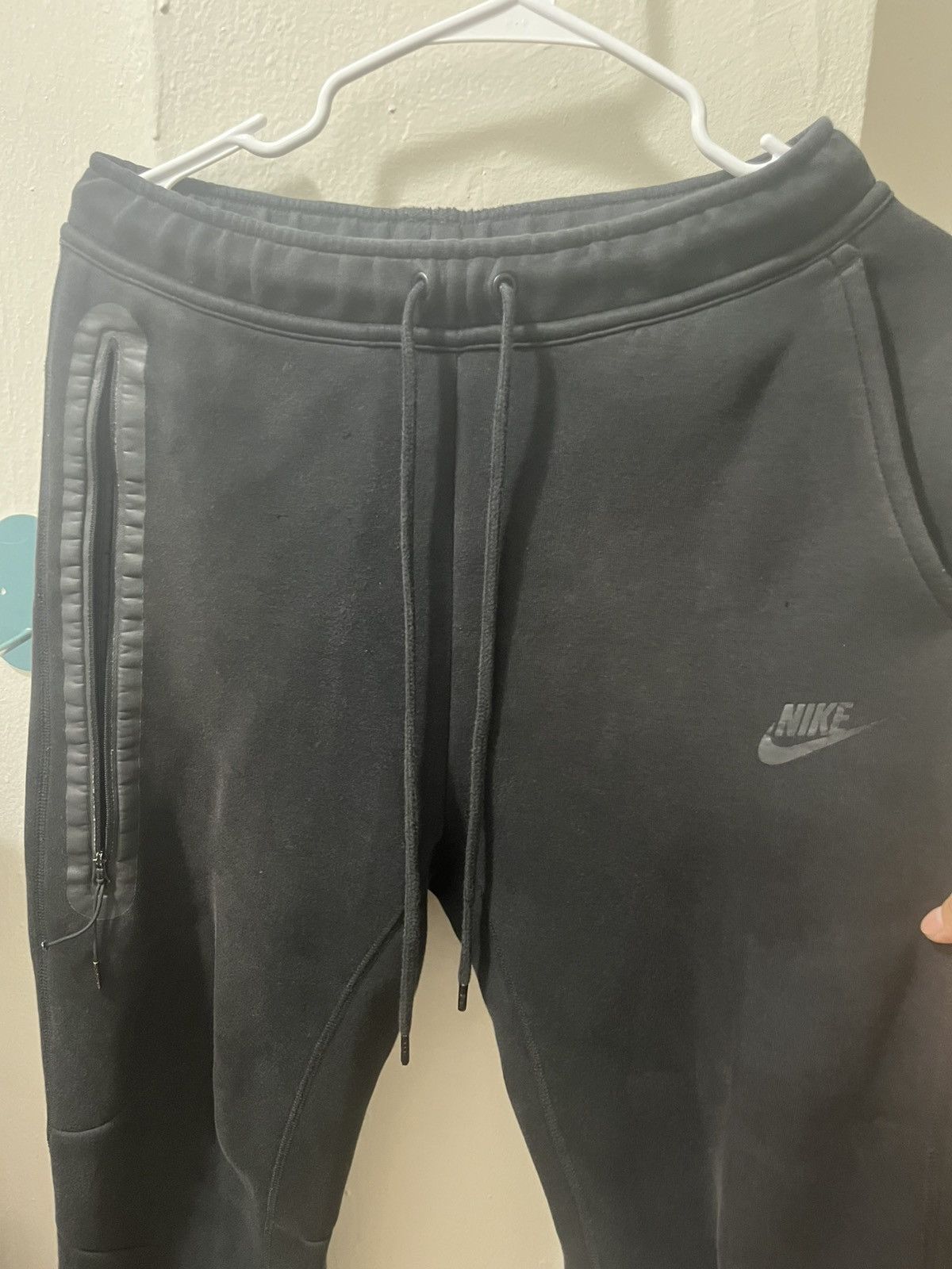 Nike Black Nike Tech Pants Size Small Size US 30 / EU 46 - 2 Thumbnail