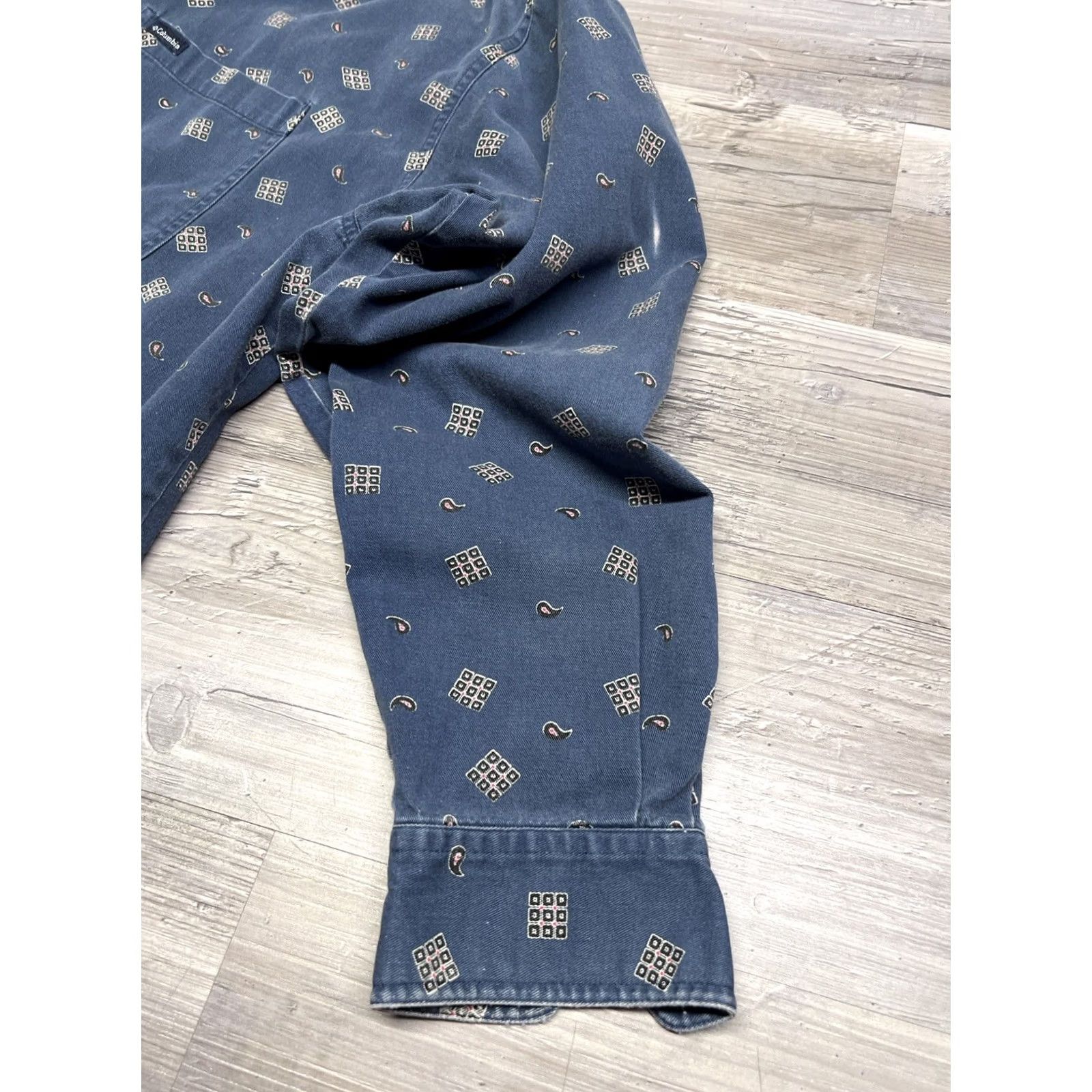 Vintage VINTAGE Columbia Camp Shirt Paisley Geometric Button Up Short Sleeve XL Blue Shirt Mens Size US XL / EU 56 / 4 - 6 Thumbnail