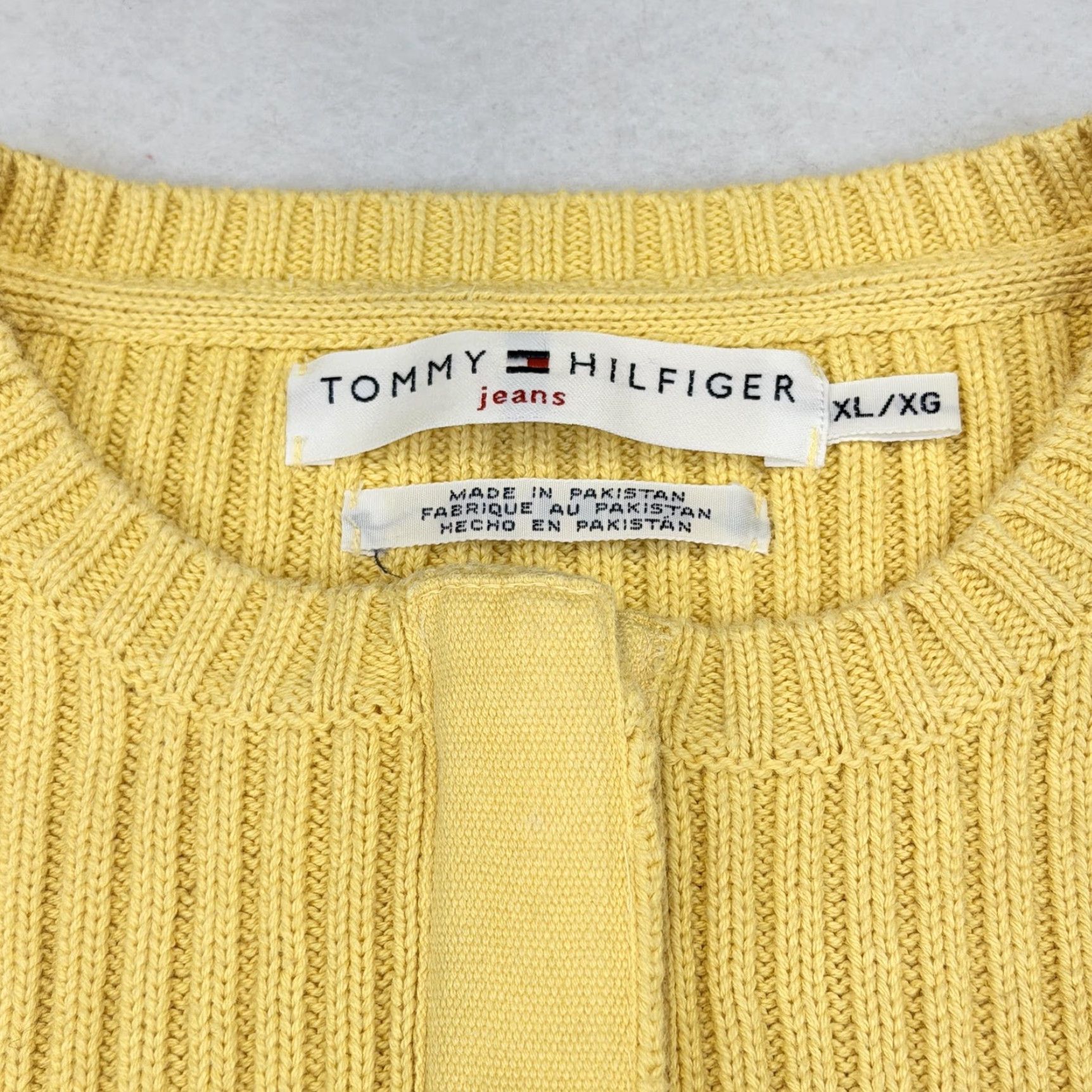 Tommy Hilfiger Tommy Hilfiger Sweater Mens XL Yellow Knit Pullover 1/4 Zip Crew Neck Regular Fit Vintage? No Size US XL / EU 56 / 4 - 3 Thumbnail