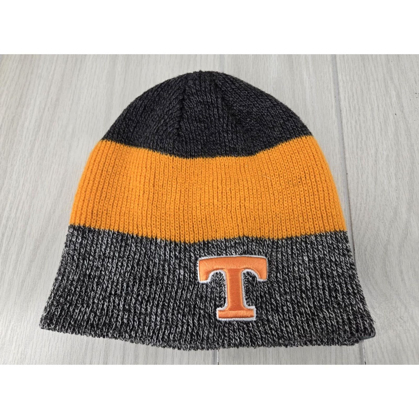 Top Of The World Top of the World Fanatics Tennessee Volunteers Beanie Hat Gray Beanie Hat Unisex Adults One Size Gray Tennessee Volunteers Sports Team Hat Winter Cap Size US M / EU 48-50 / 2 - 2 Thumbnail