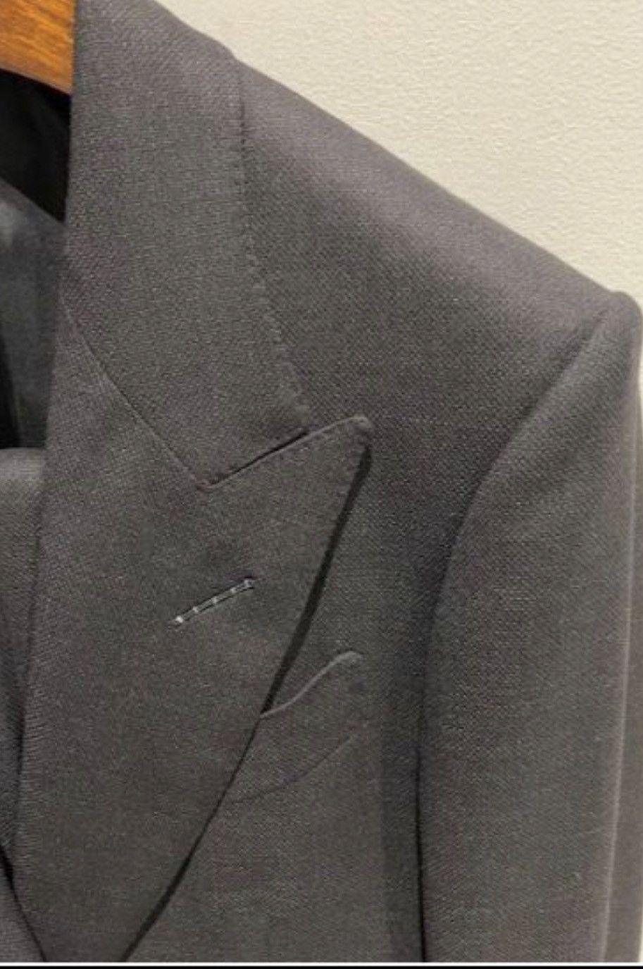Tom Ford o1loc1c0126 2LWP01 Suit in Black Size US S / EU 44-46 / 1 - 2 Thumbnail