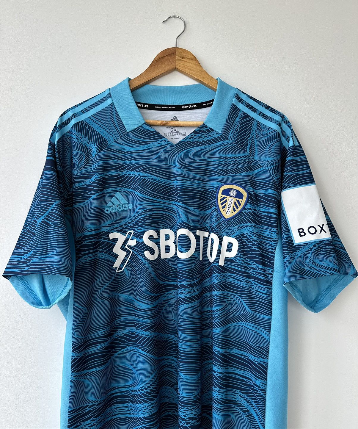 Adidas Leeds United 20/21 Goalkeeper Shirt Adidas PrimeBlue 2XL Size US XXL / EU 58 / 5 - 2 Thumbnail