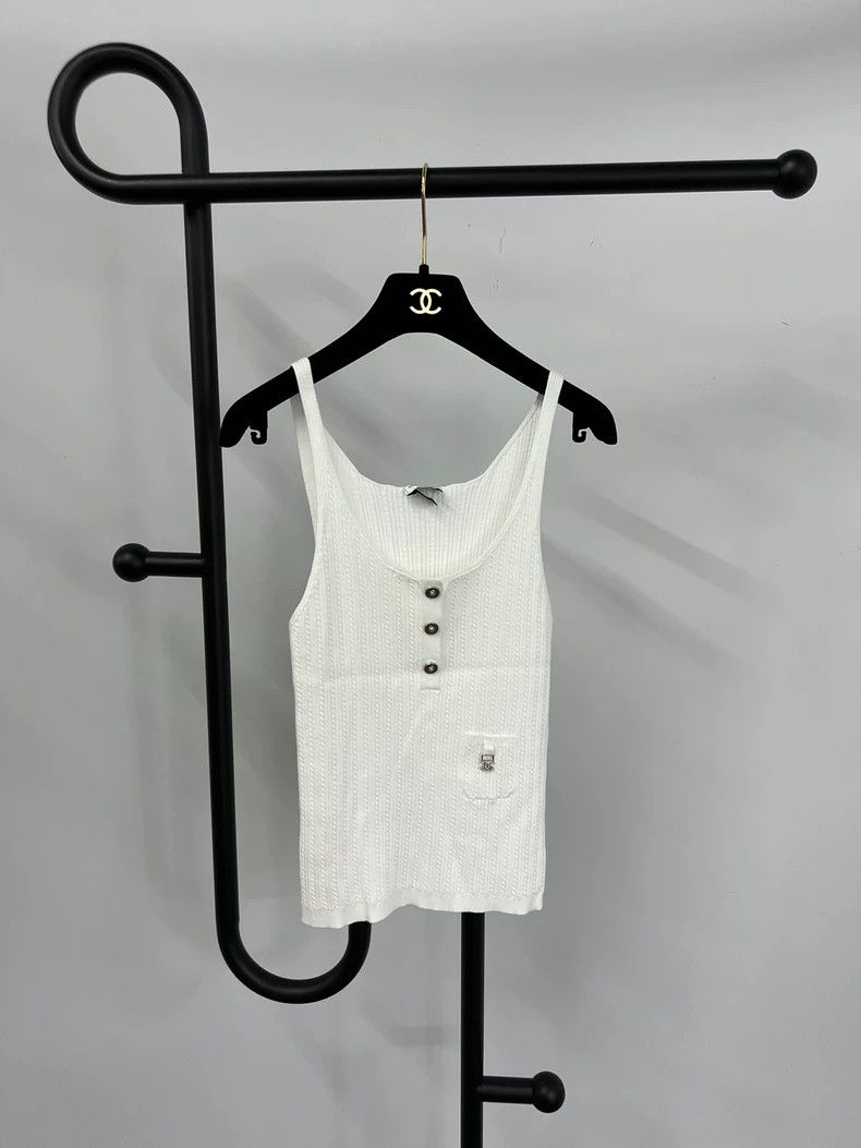 Chanel Chanel White knitted suspender vest Size XS / US 0-2 / IT 36-38 - 1 Thumbnail