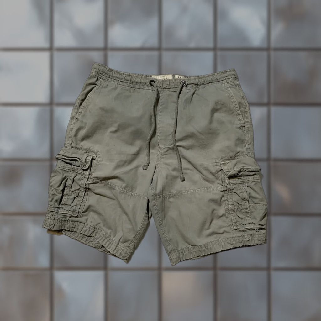 Abercrombie & Fitch Abercrombie & Fitch New York Grey Cargo Cotton Twill Drawstring Shorts Sz. M Men Cargo Shorts Grey M Size US 31 - 1 Thumbnail