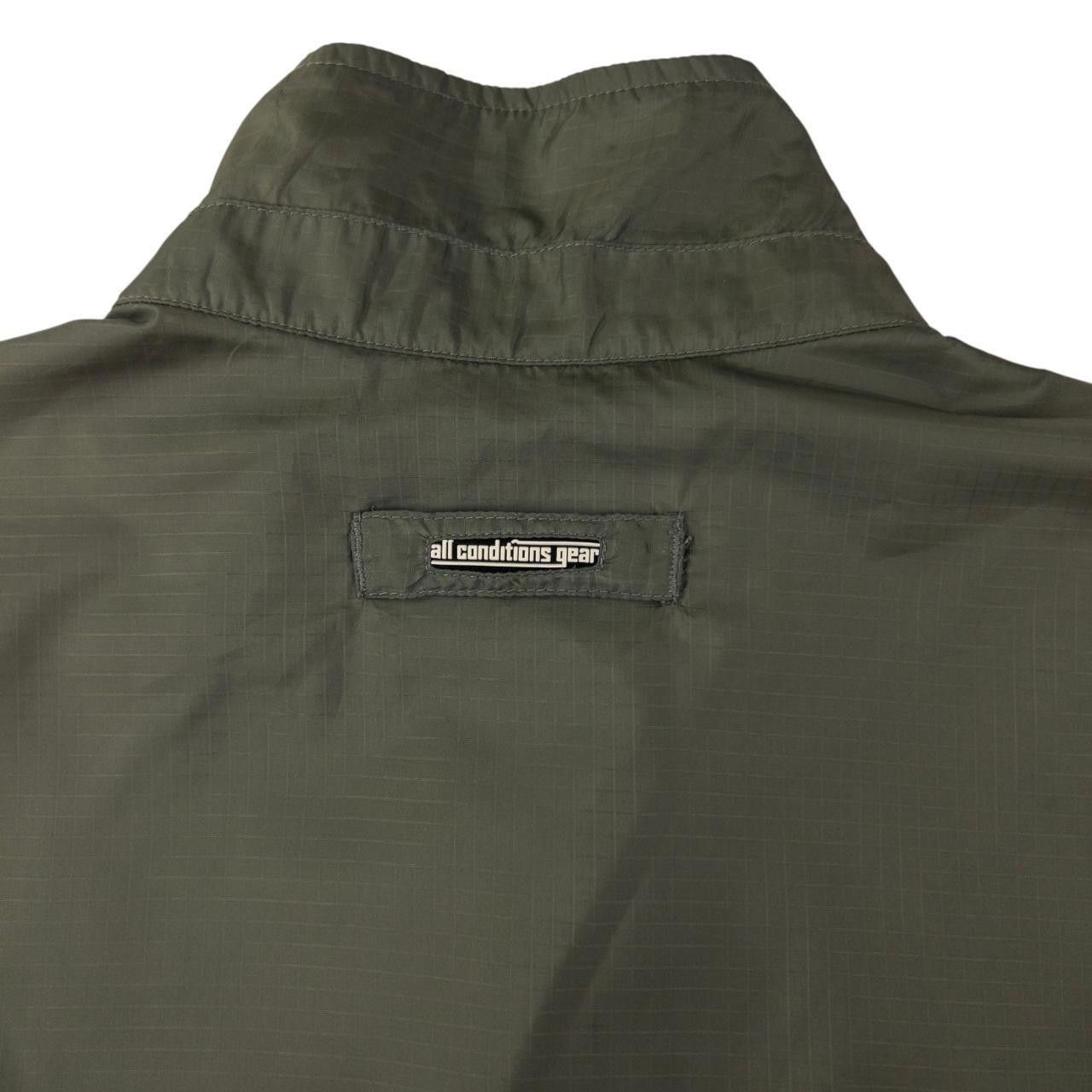 Nike Vintage Nike ACG Lightweight Zip Up Jacket Size L Size US L / EU 52-54 / 3 - 3 Thumbnail
