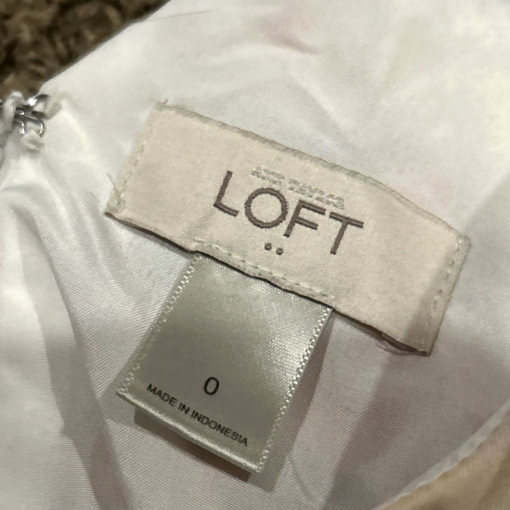 Loft LOFT Ann Taylor Dress A-Line Sleeveless Floral Multicolor Polyester Knee Length Round Neck Zip Regular Women Size 0 Size XS / US 0-2 / IT 36-38 - 2 Thumbnail