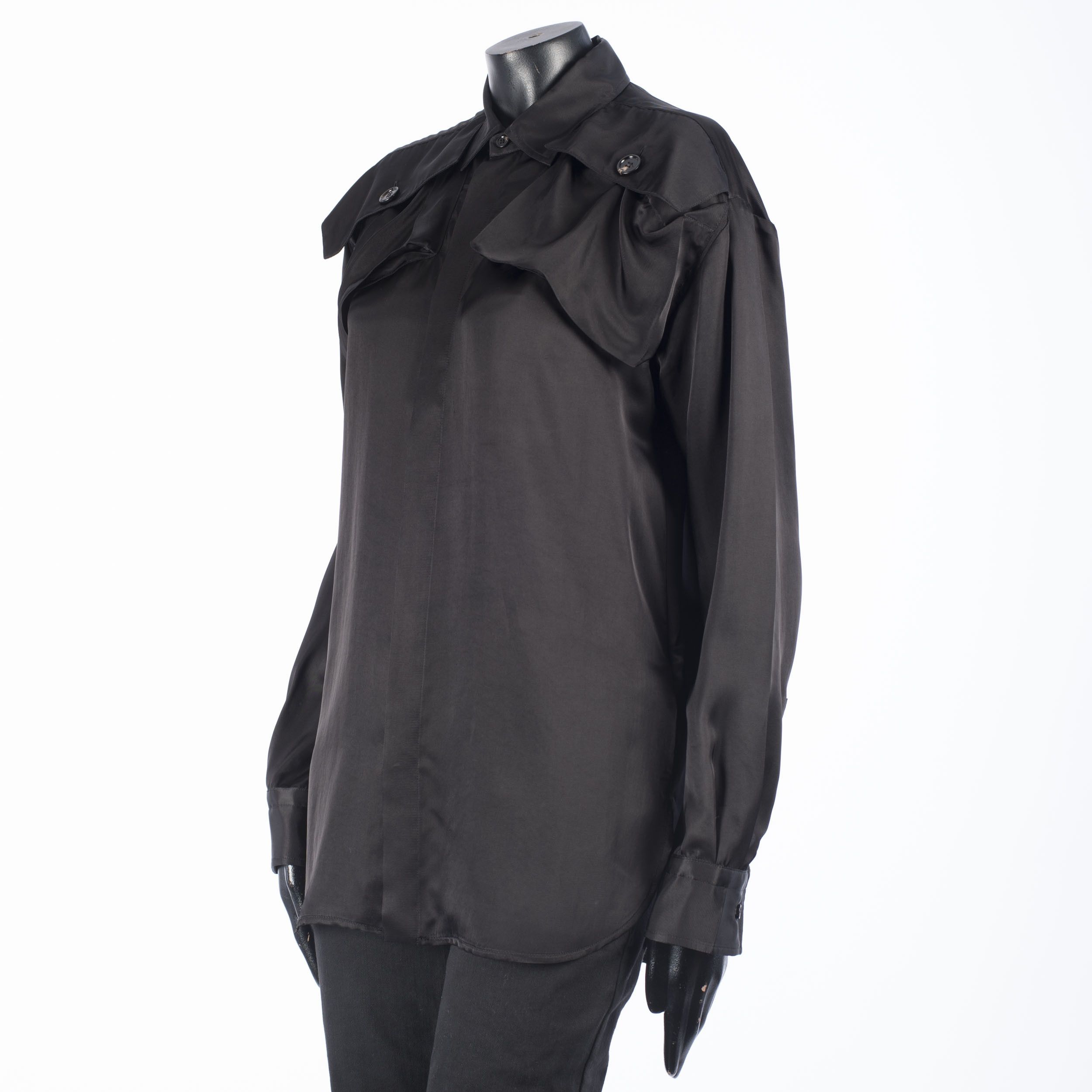 Bottega Veneta Black Patch Pocket Satin Shirt In Viscose Size S / US 4 / IT 40 - 2 Thumbnail
